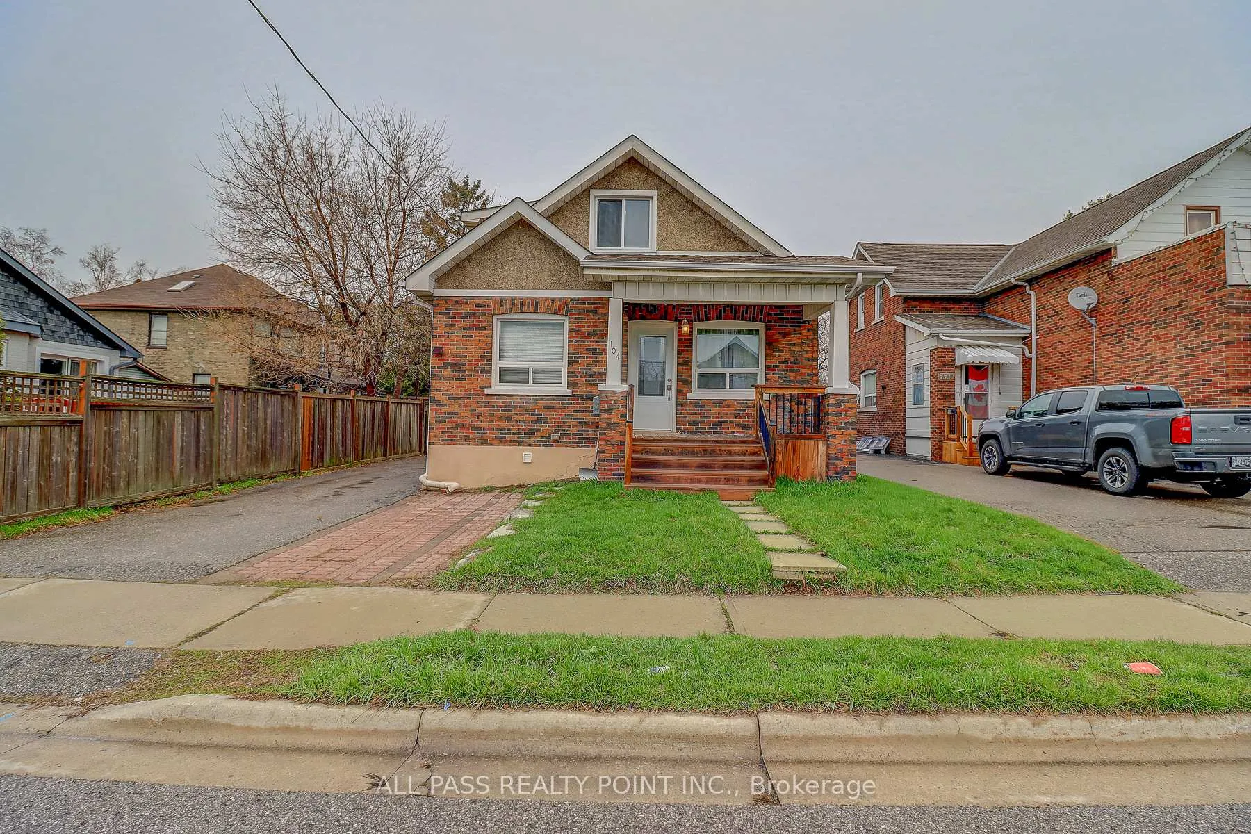 Photo 1 of 104 Conant Street, Oshawa, Lakeview — HOMEH