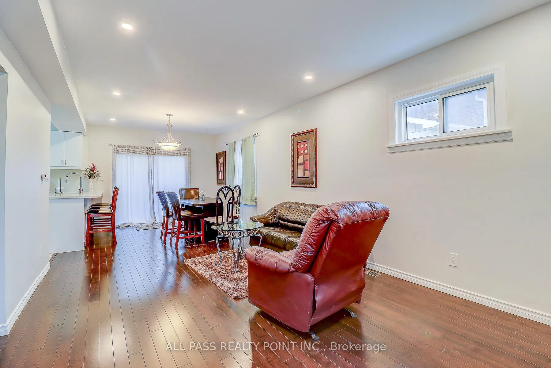 Photo 4 of 104 Conant Street, Oshawa, Lakeview — HOMEH