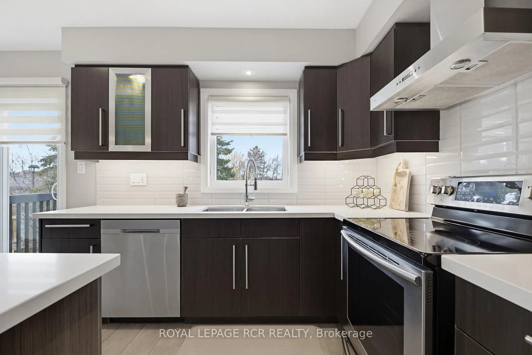 Photo 9 of 42 Archbury Circle, Caledon, Bolton East — HOMEH