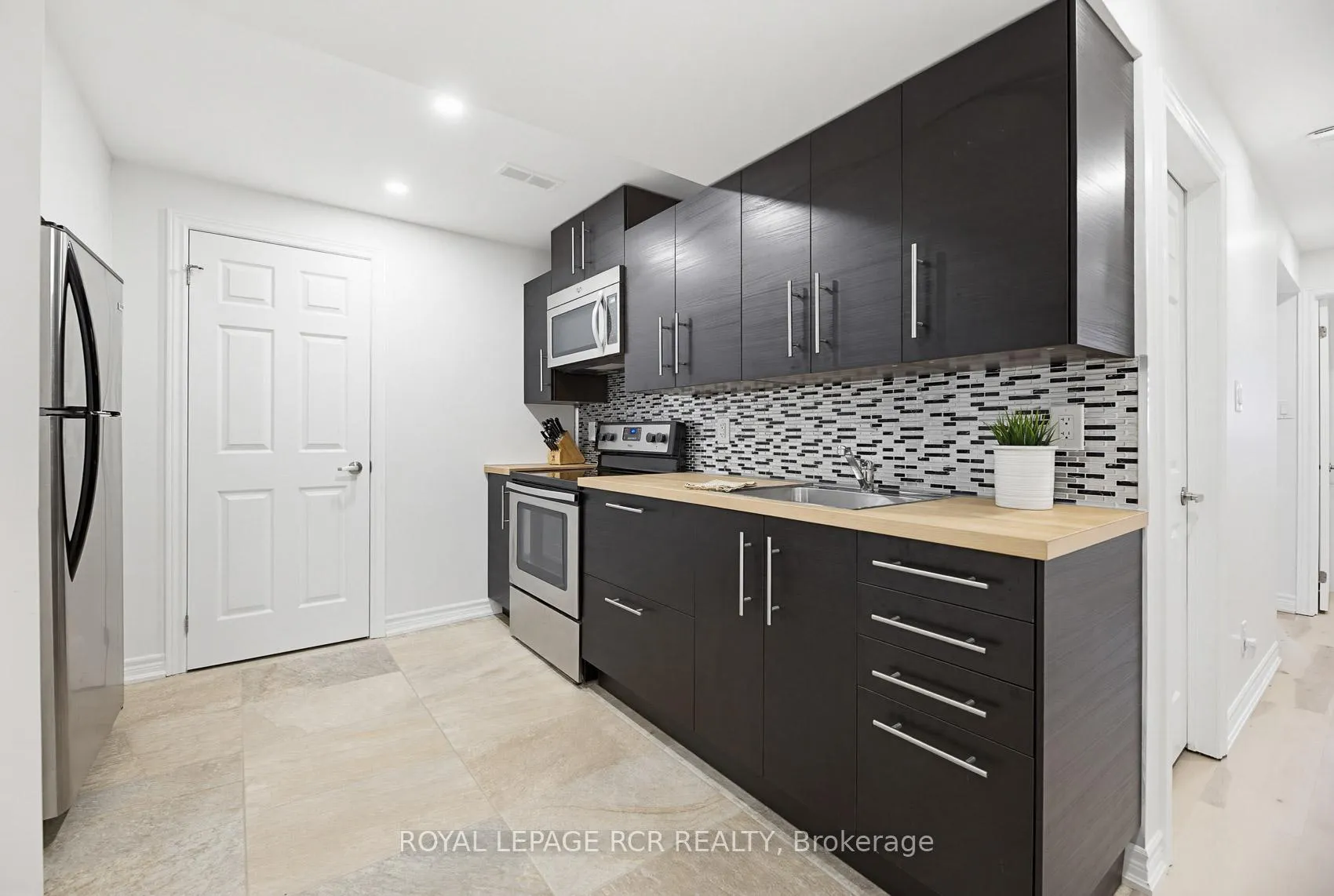 Photo 29 of 42 Archbury Circle, Caledon, Bolton East — HOMEH