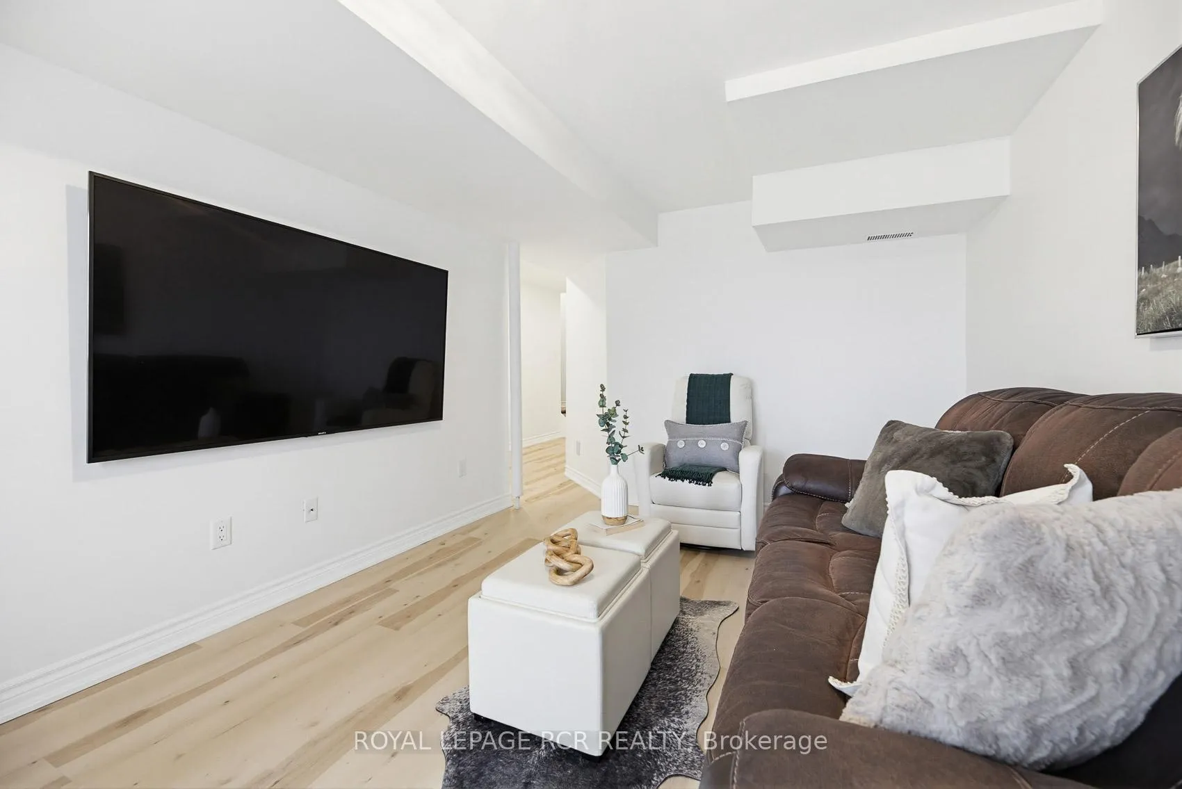 Photo 32 of 42 Archbury Circle, Caledon, Bolton East — HOMEH
