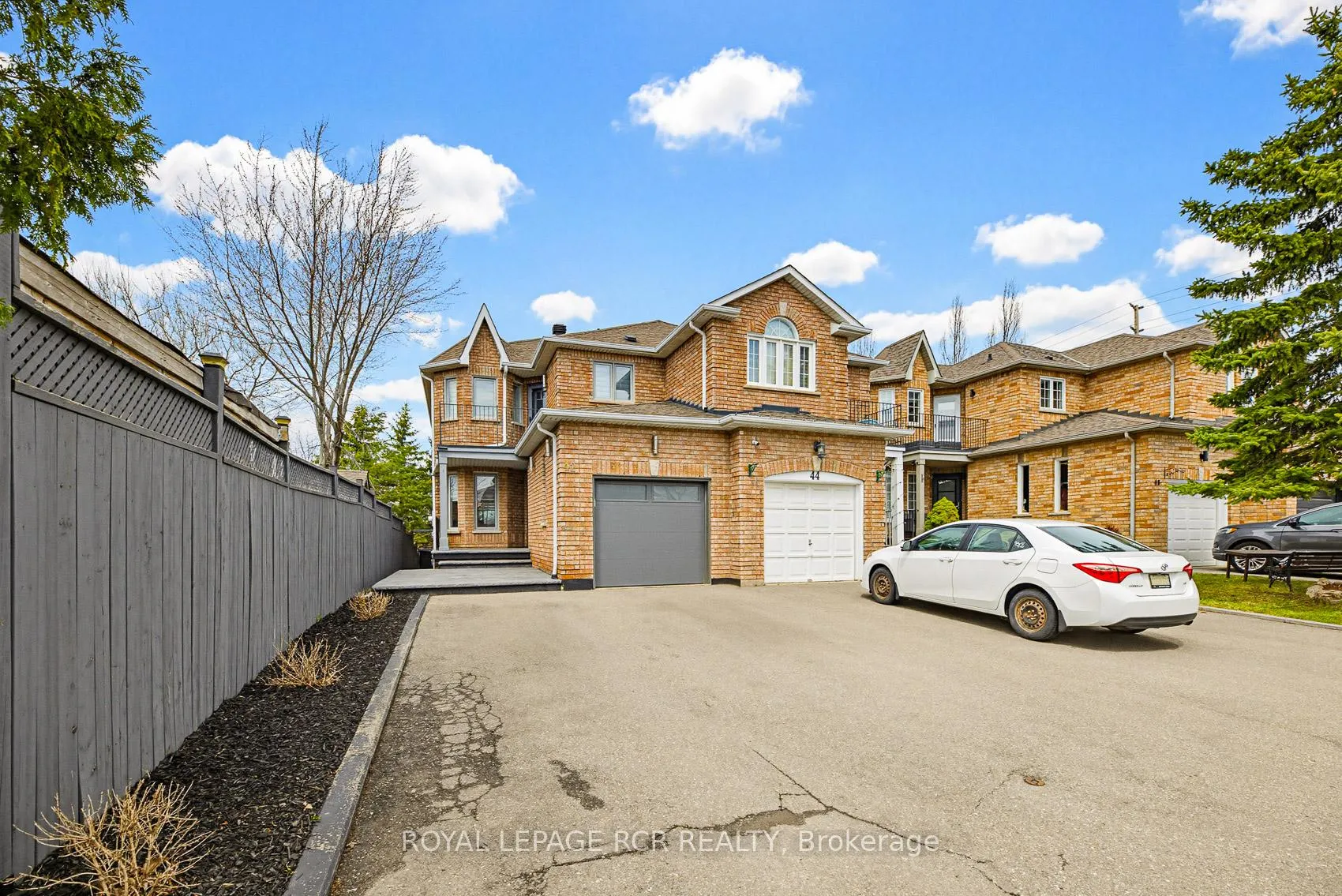 Photo 40 of 42 Archbury Circle, Caledon, Bolton East — HOMEH