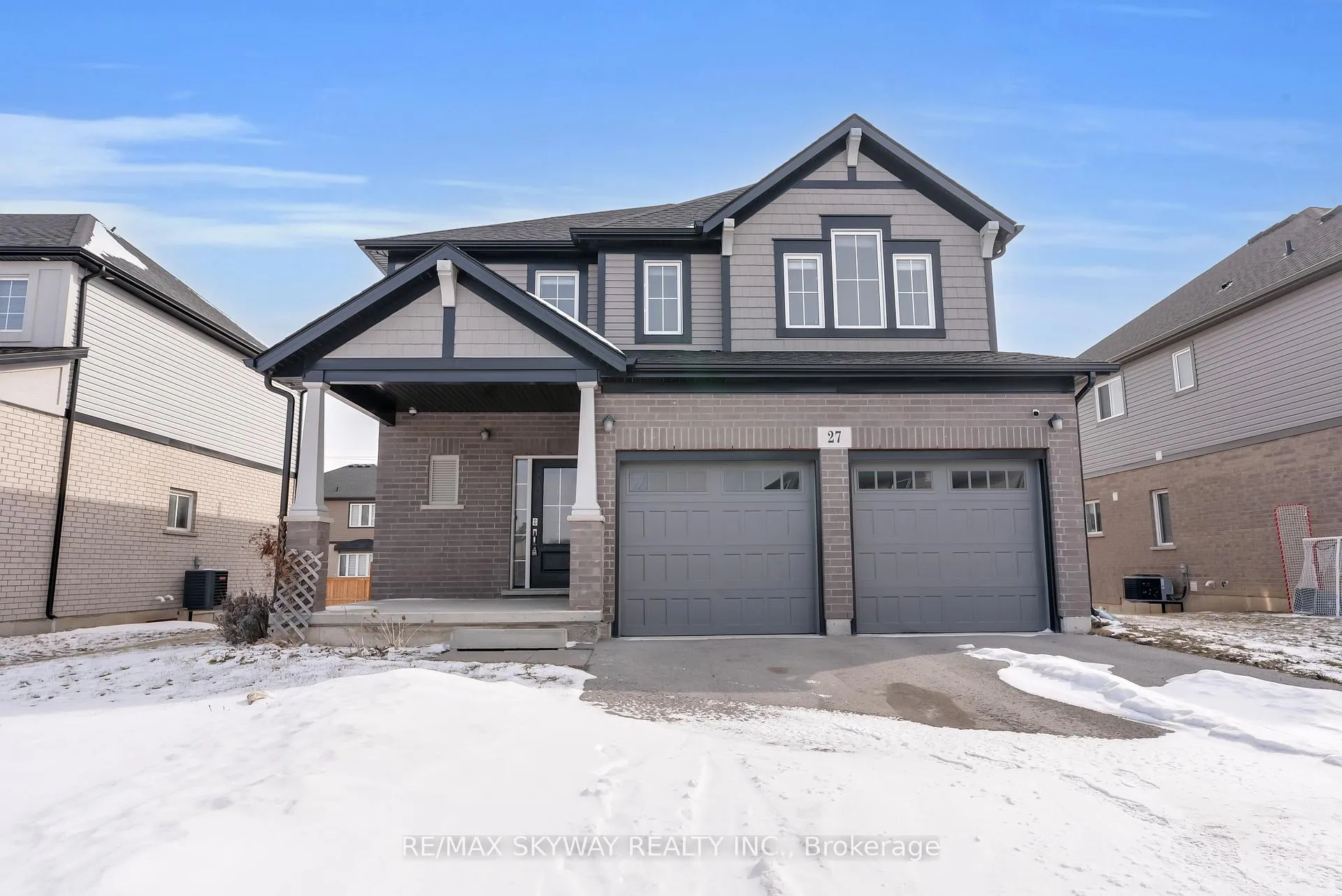 Photo 1 of 27 Monarch Street, Welland, Coyle Creek — HOMEH