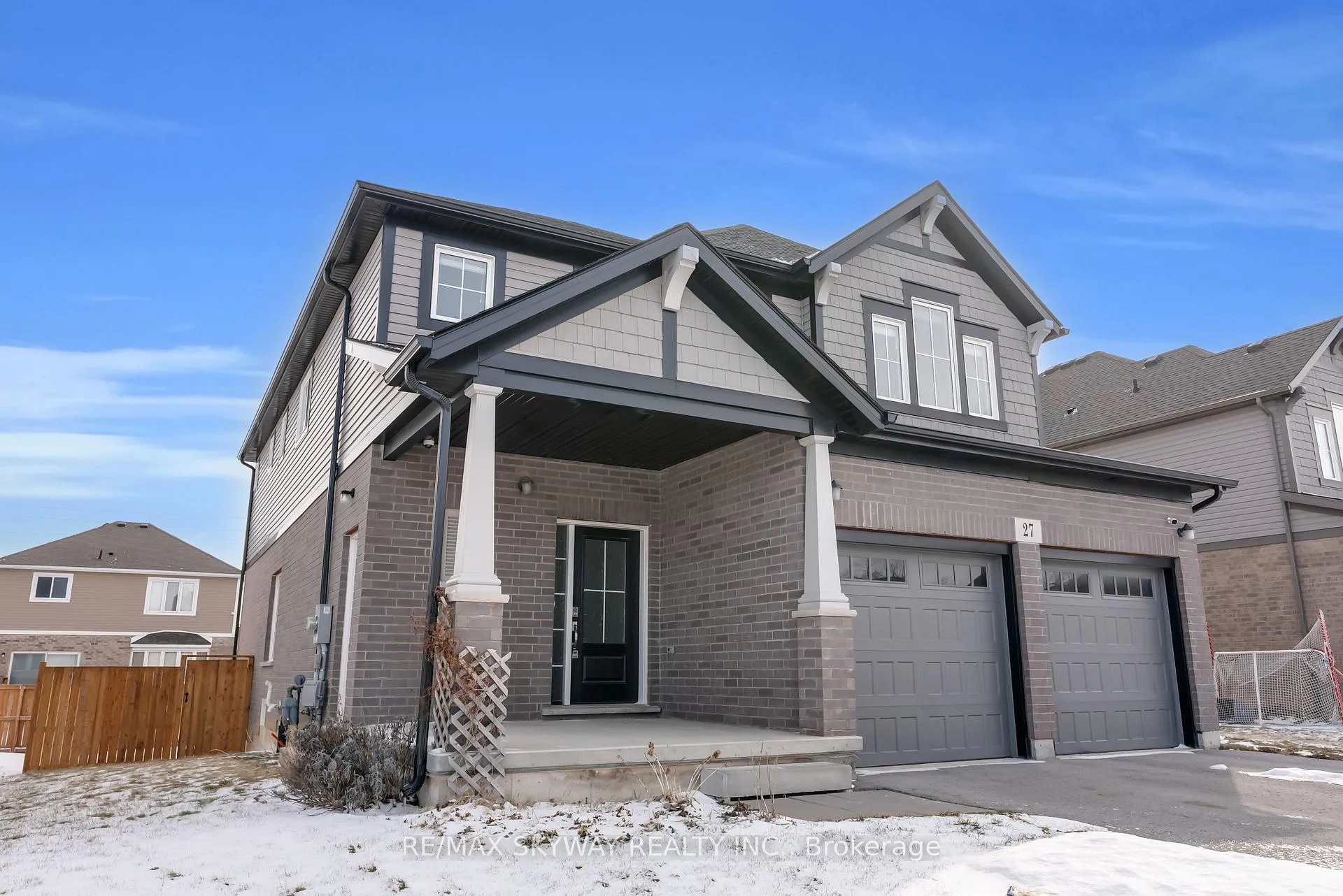 Photo 5 of 27 Monarch Street, Welland, Coyle Creek — HOMEH