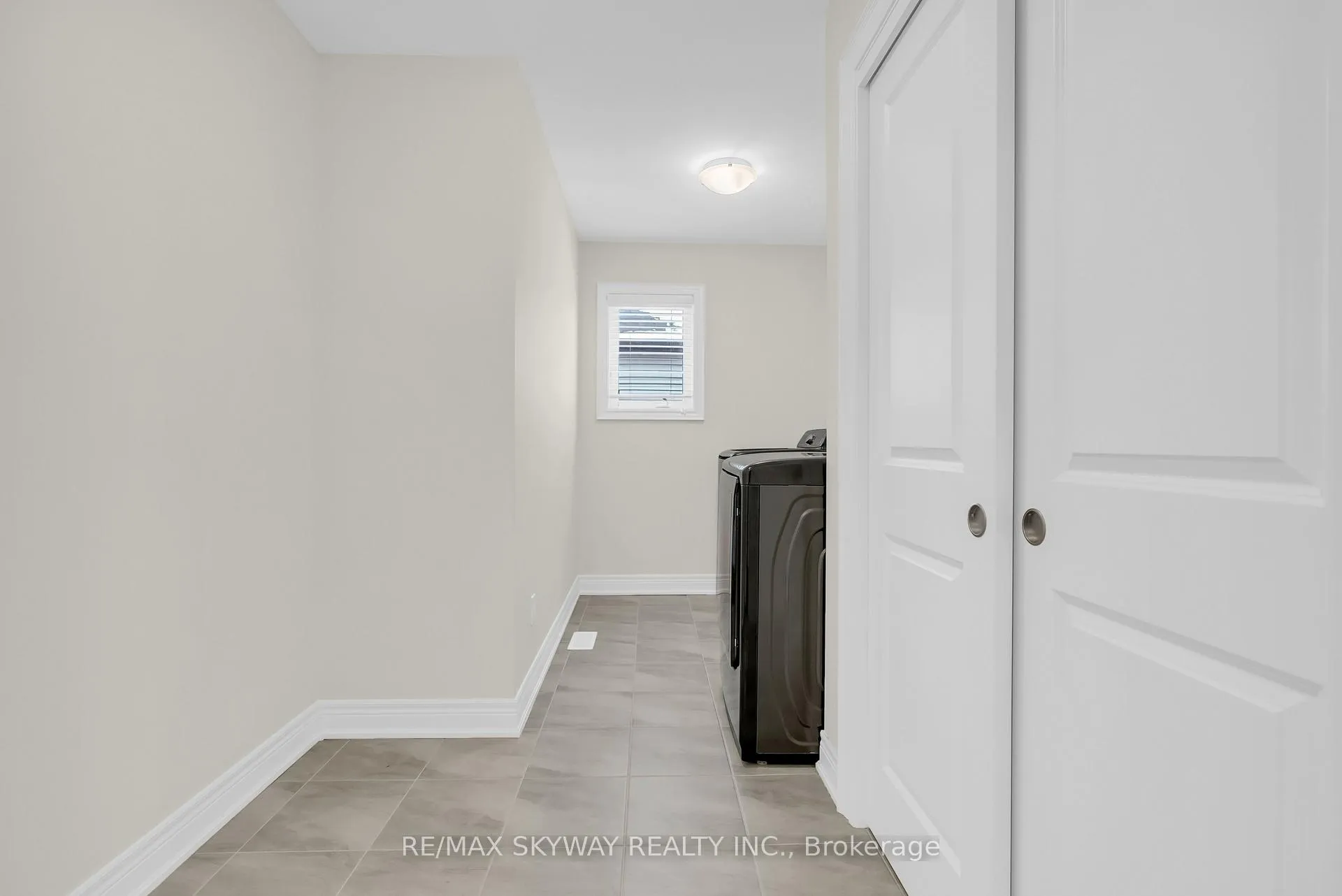 Photo 27 of 27 Monarch Street, Welland, Coyle Creek — HOMEH