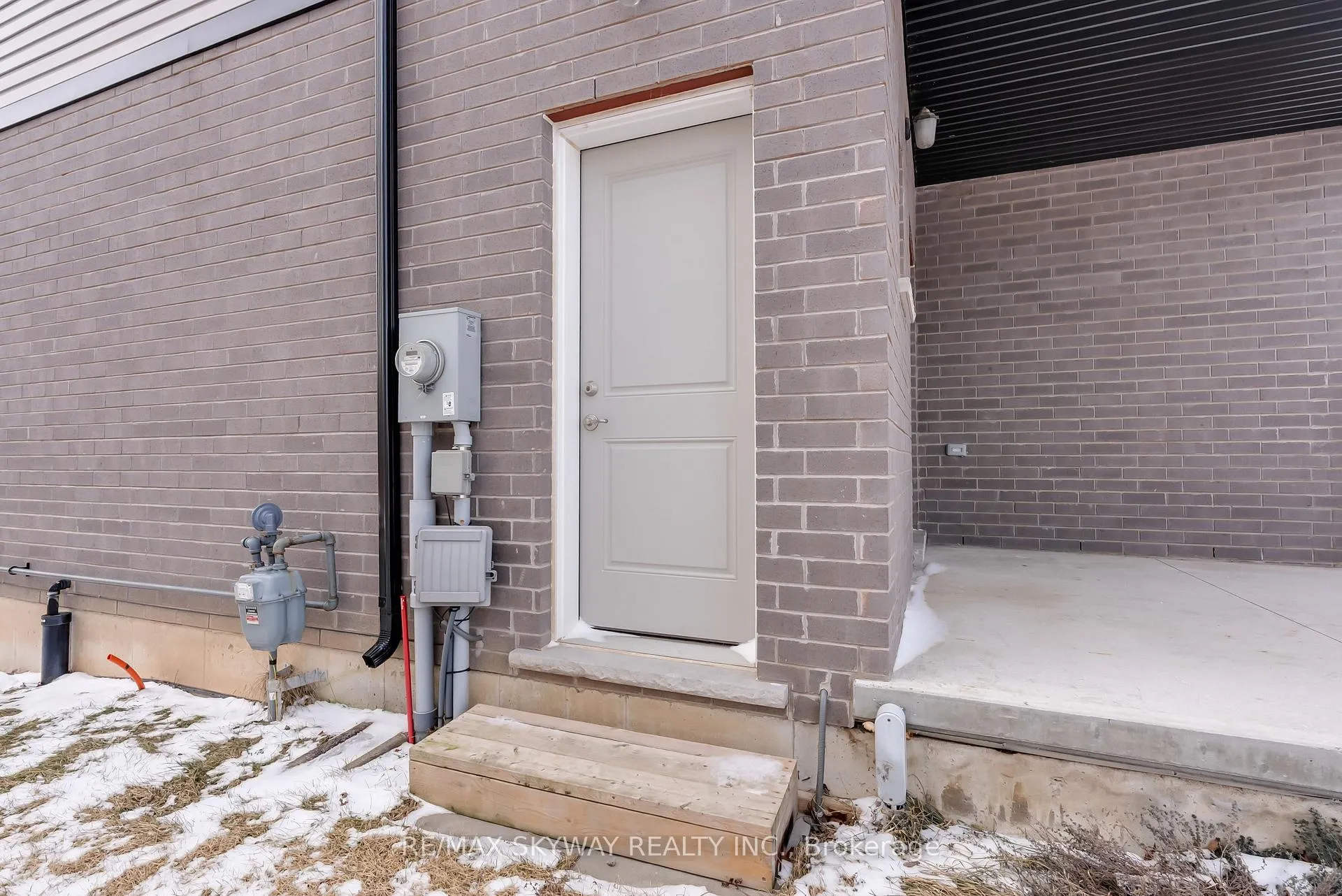 Photo 38 of 27 Monarch Street, Welland, Coyle Creek — HOMEH