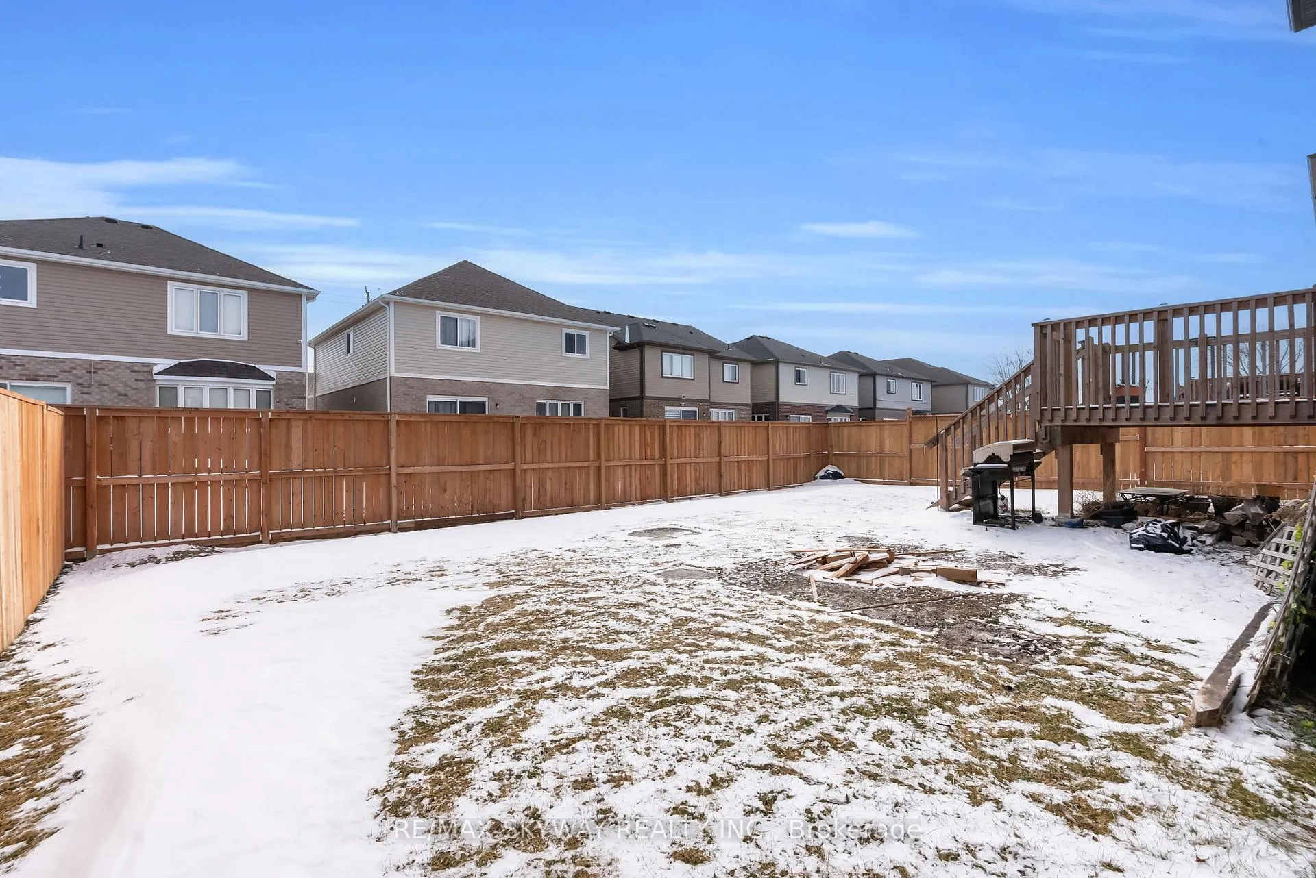 Photo 39 of 27 Monarch Street, Welland, Coyle Creek — HOMEH