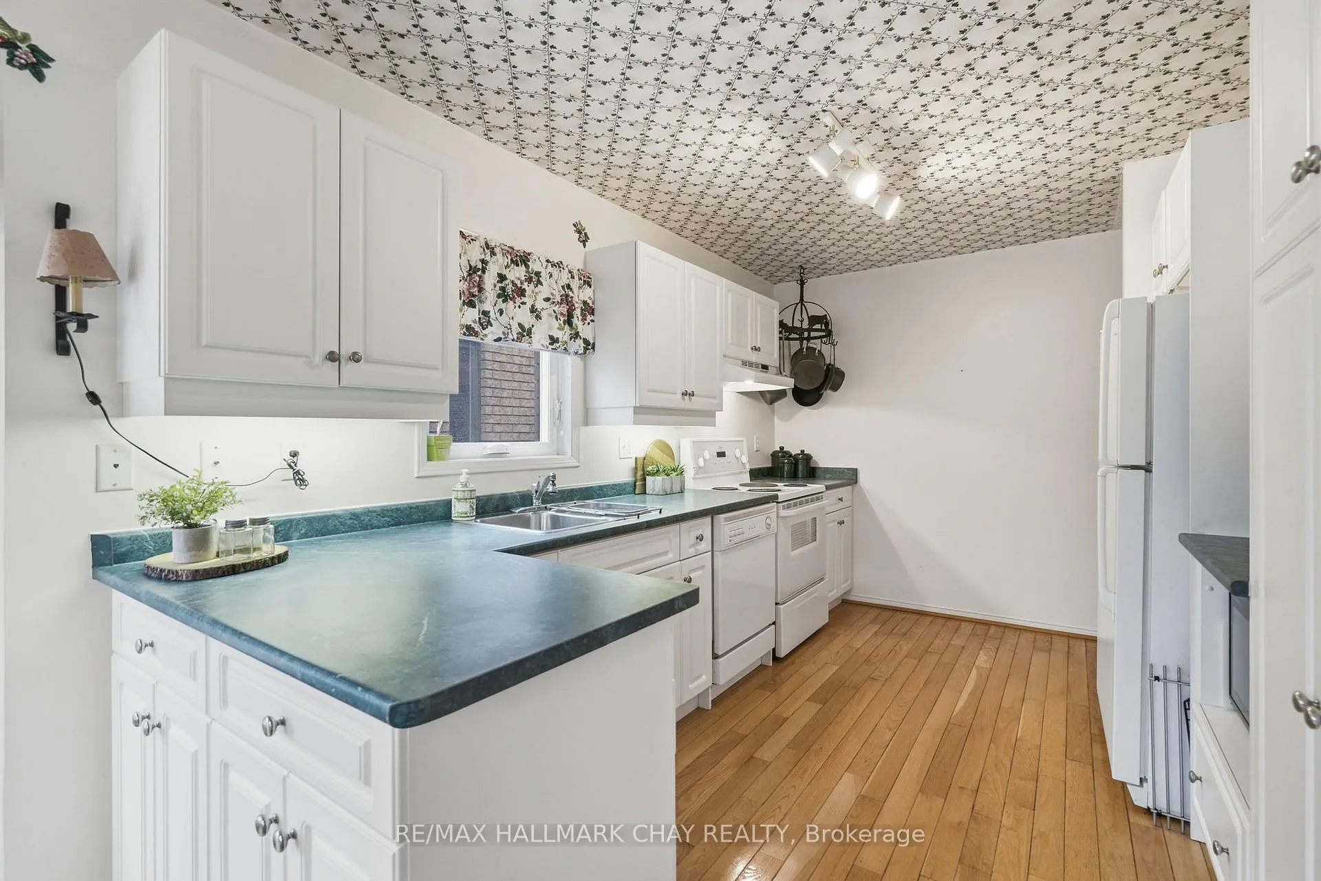 Photo 11 of 200 Riverview Road, New Tecumseth, Rural New Tecumseth — HOMEH