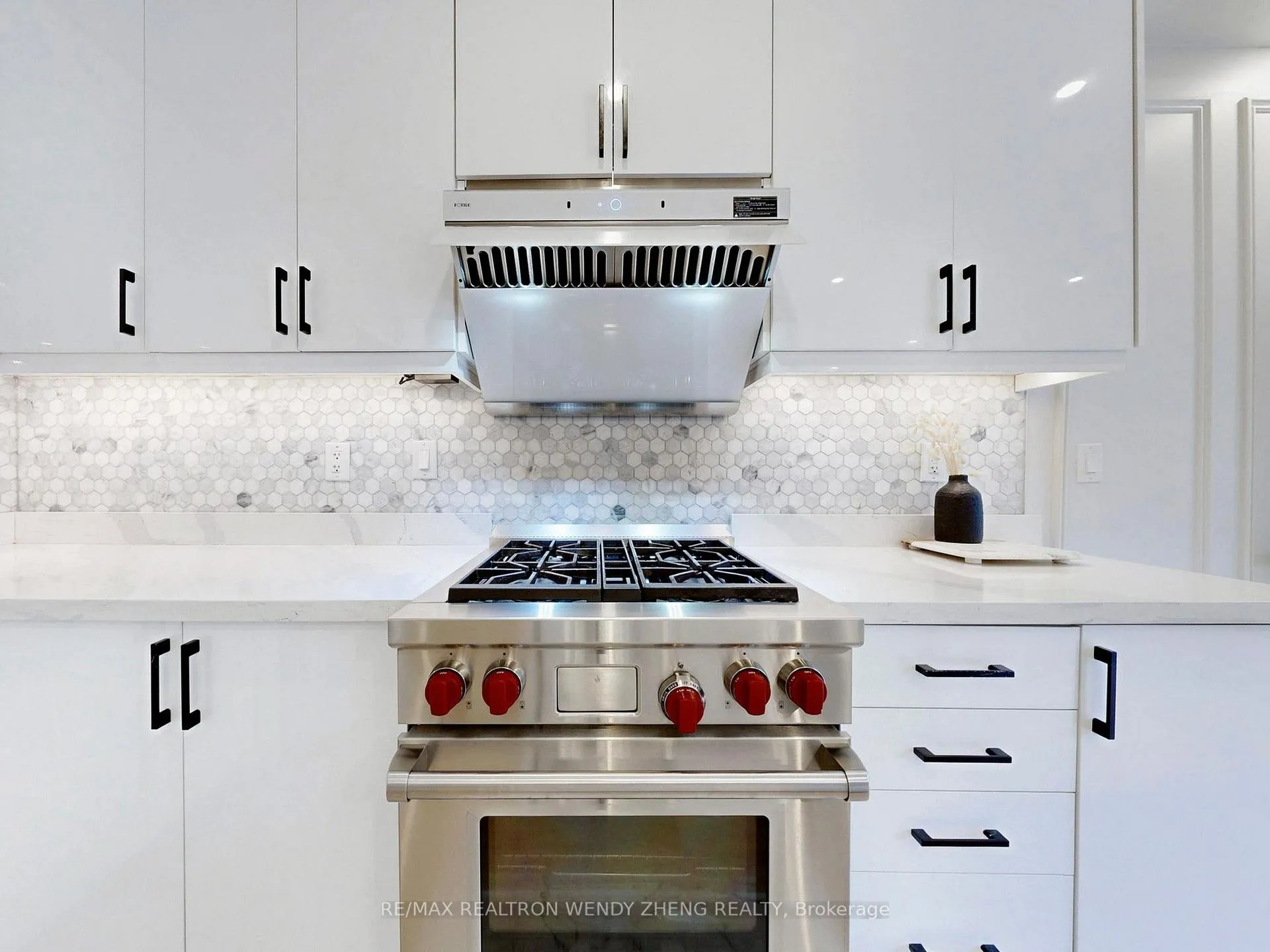 Photo 7 of 56 Collier Crescent, Markham, Wismer — HOMEH