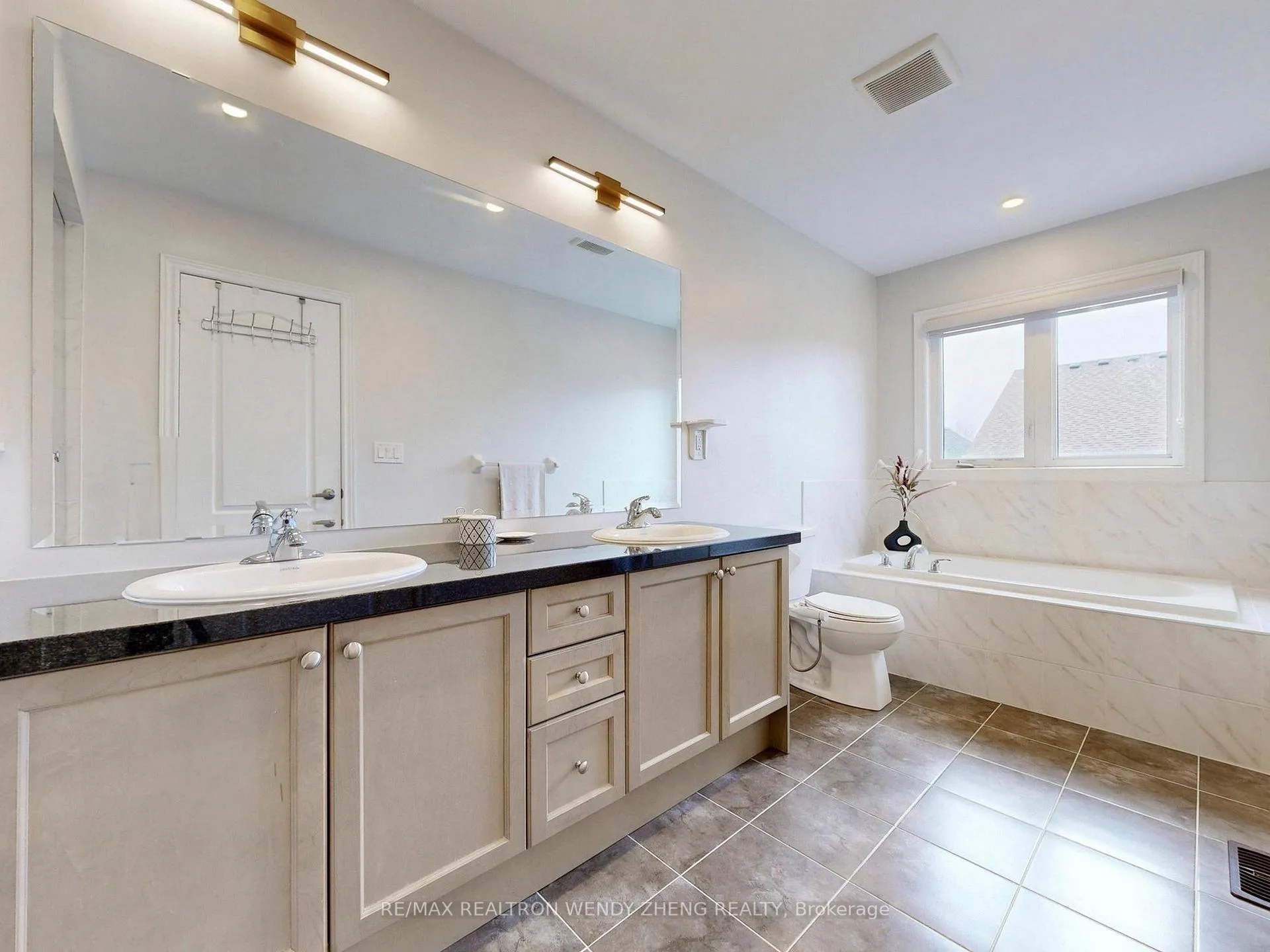 Photo 21 of 56 Collier Crescent, Markham, Wismer — HOMEH