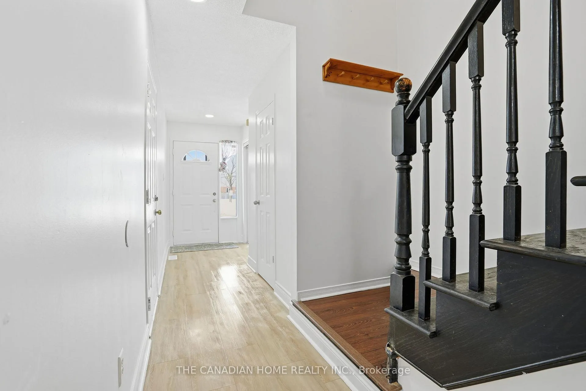 Photo 5 of Unit 29, 1889 Upper Wentworth Street, Hamilton, Chappel — HOMEH