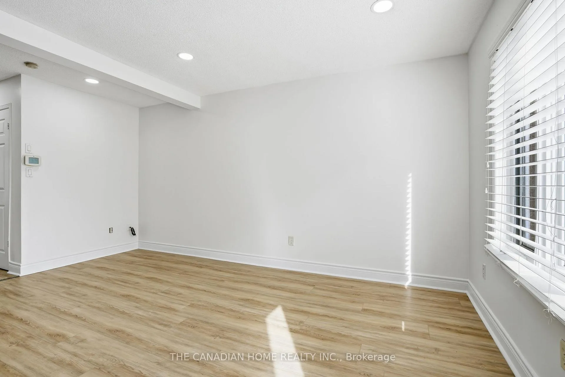 Photo 14 of Unit 29, 1889 Upper Wentworth Street, Hamilton, Chappel — HOMEH