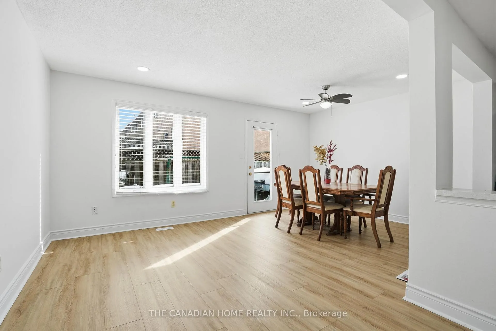 Photo 17 of Unit 29, 1889 Upper Wentworth Street, Hamilton, Chappel — HOMEH