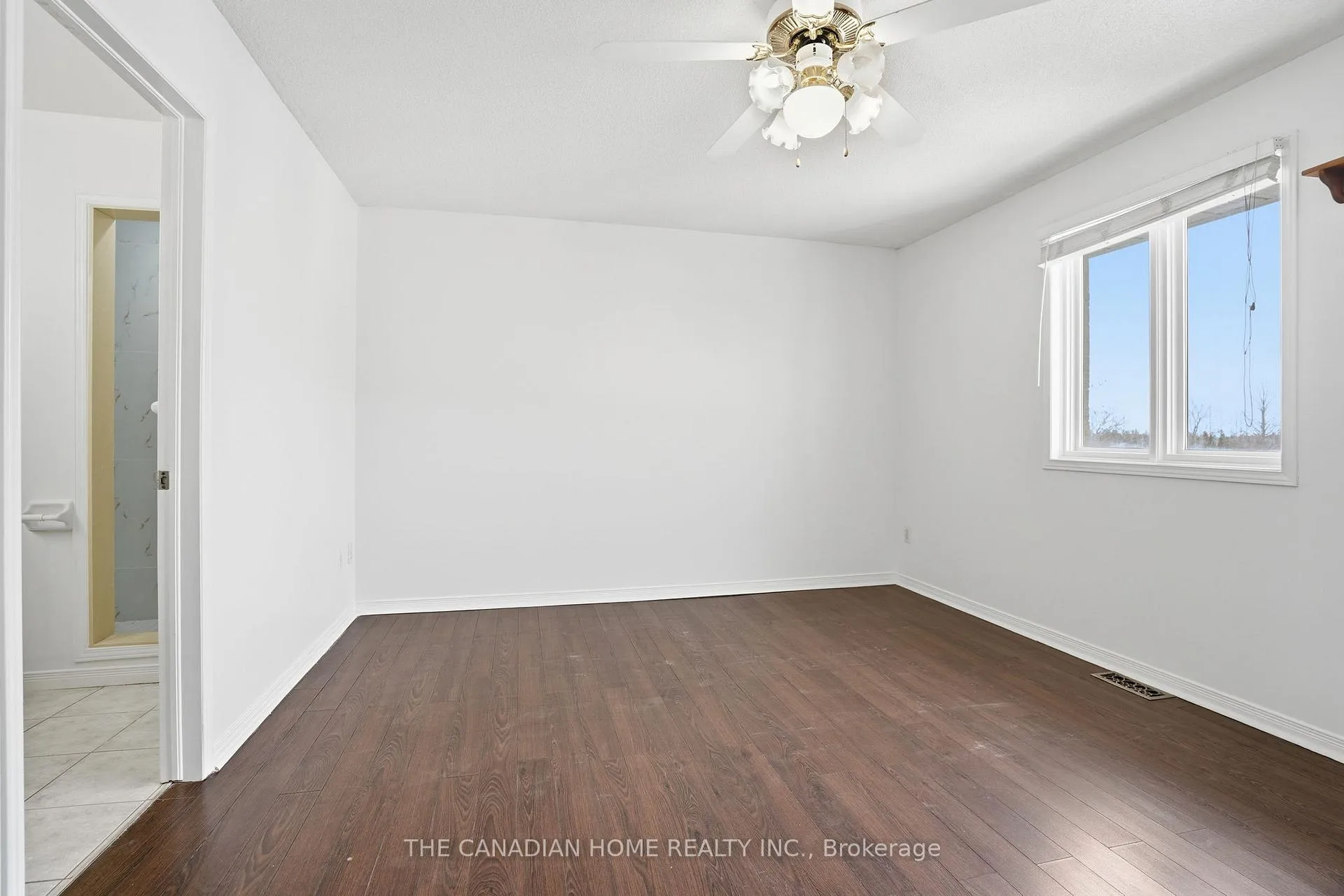 Photo 27 of Unit 29, 1889 Upper Wentworth Street, Hamilton, Chappel — HOMEH