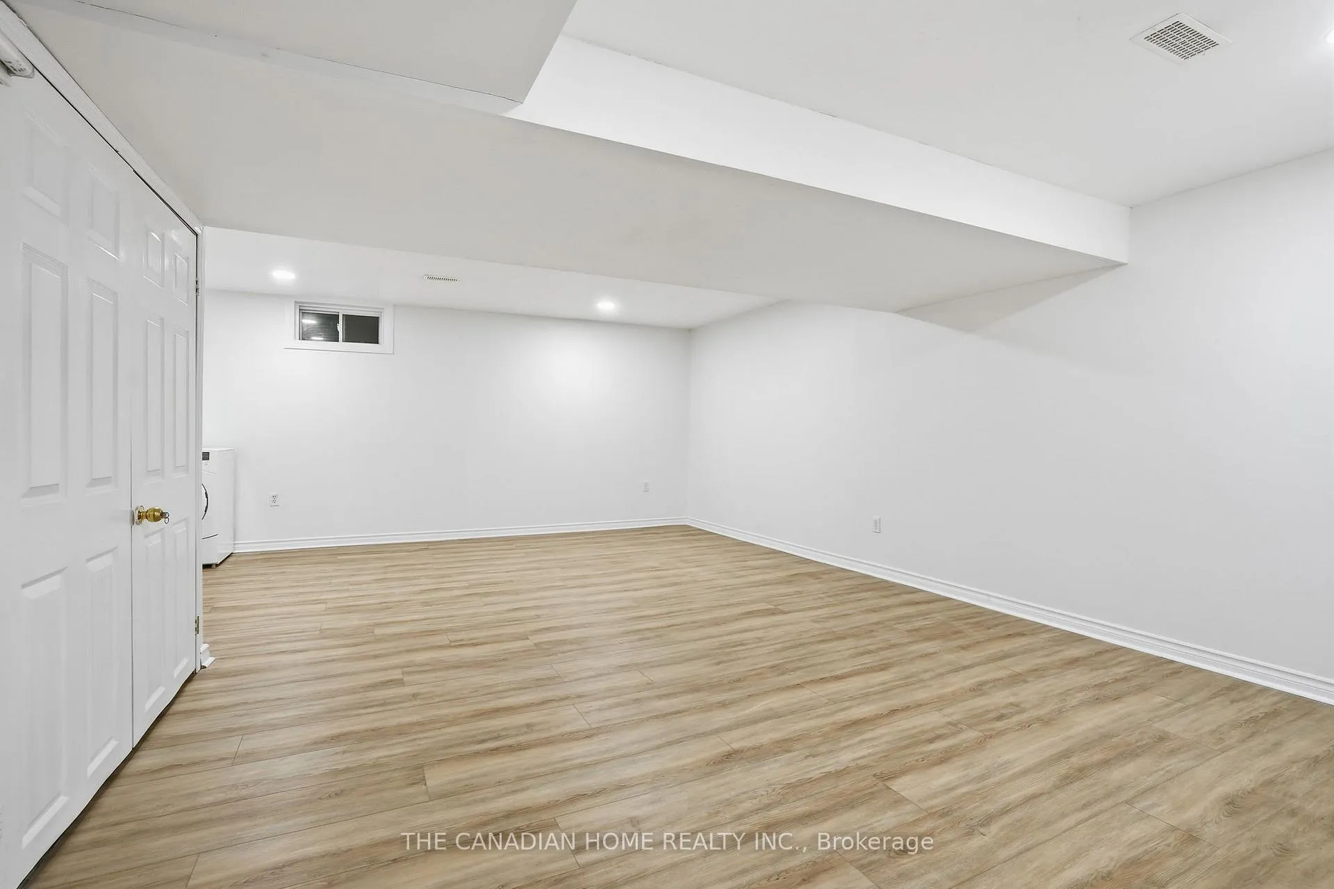Photo 32 of Unit 29, 1889 Upper Wentworth Street, Hamilton, Chappel — HOMEH
