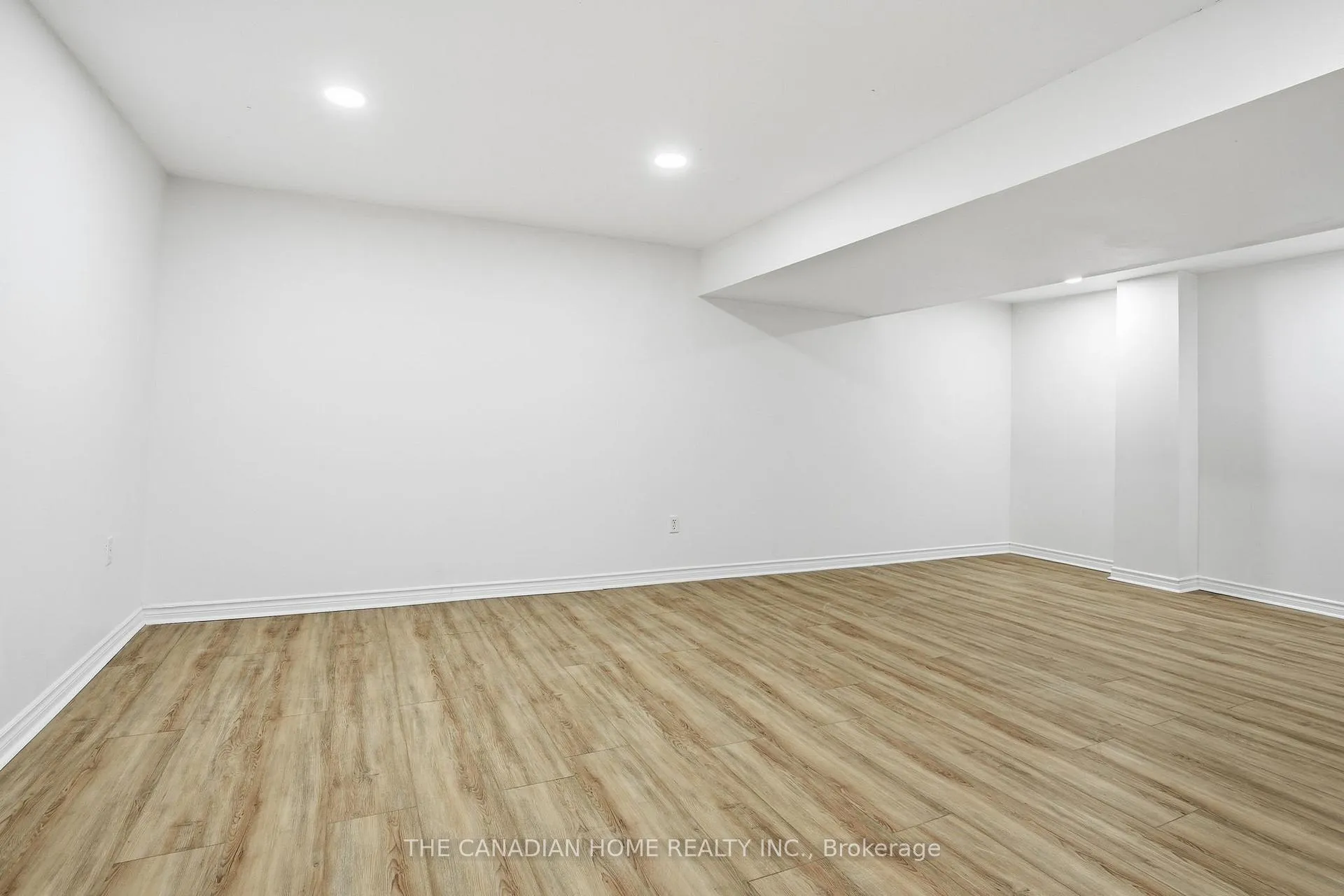 Photo 35 of Unit 29, 1889 Upper Wentworth Street, Hamilton, Chappel — HOMEH