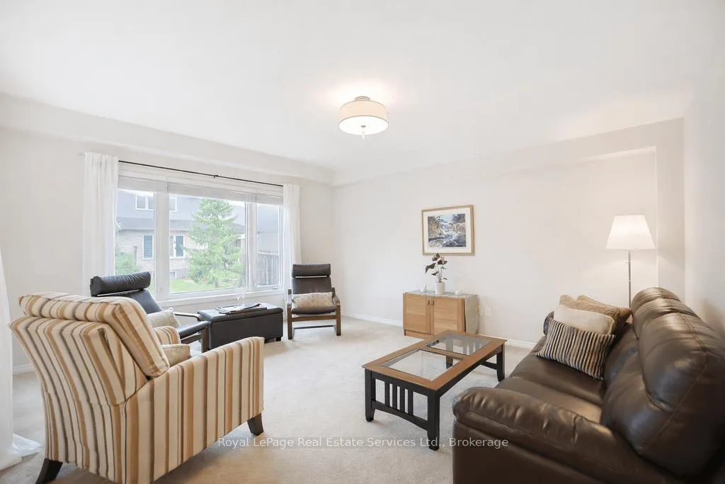 Photo 2 of Unit 11, 255 Summerfield Drive, Guelph, Pineridge/Westminster Woods — HOMEH