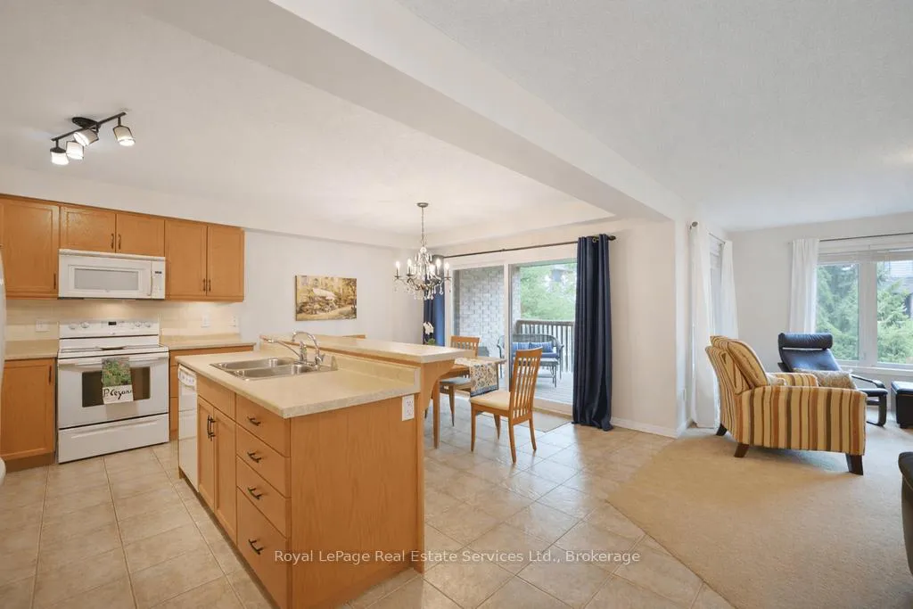 Photo 15 of Unit 11, 255 Summerfield Drive, Guelph, Pineridge/Westminster Woods — HOMEH