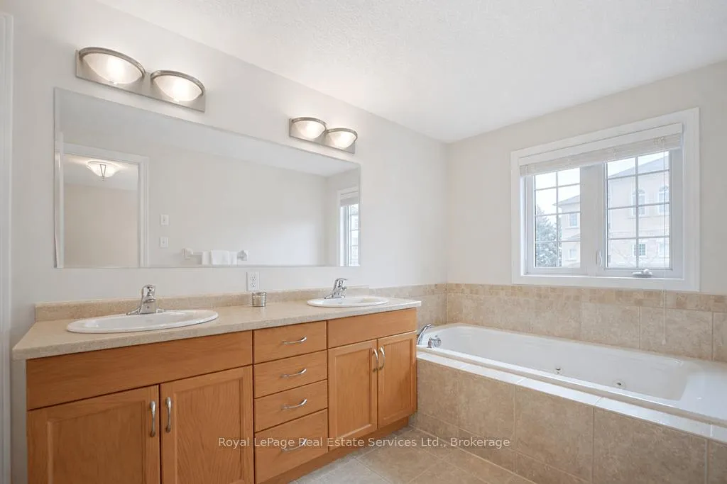 Photo 32 of Unit 11, 255 Summerfield Drive, Guelph, Pineridge/Westminster Woods — HOMEH