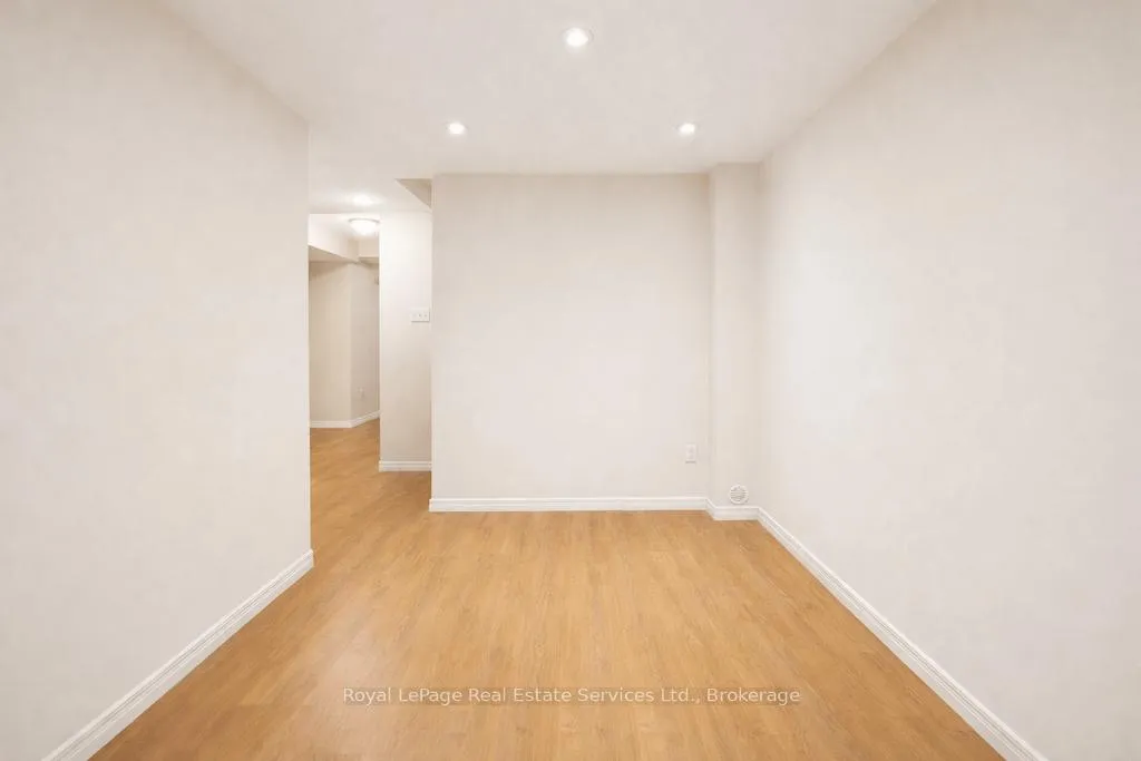 Photo 37 of Unit 11, 255 Summerfield Drive, Guelph, Pineridge/Westminster Woods — HOMEH