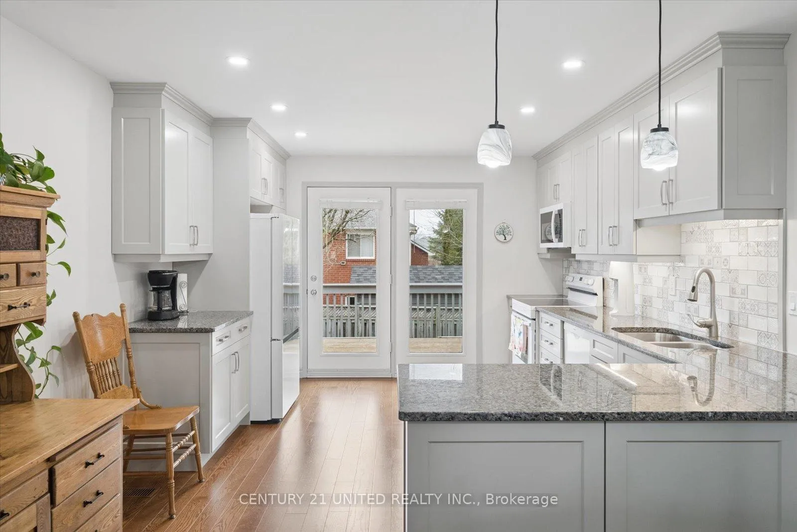 Photo 13 of 1612 Glenforest Boulevard, Peterborough, Monaghan Ward 2 — HOMEH