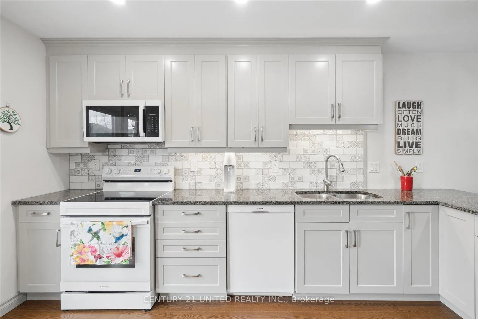 Photo 15 of 1612 Glenforest Boulevard, Peterborough, Monaghan Ward 2 — HOMEH