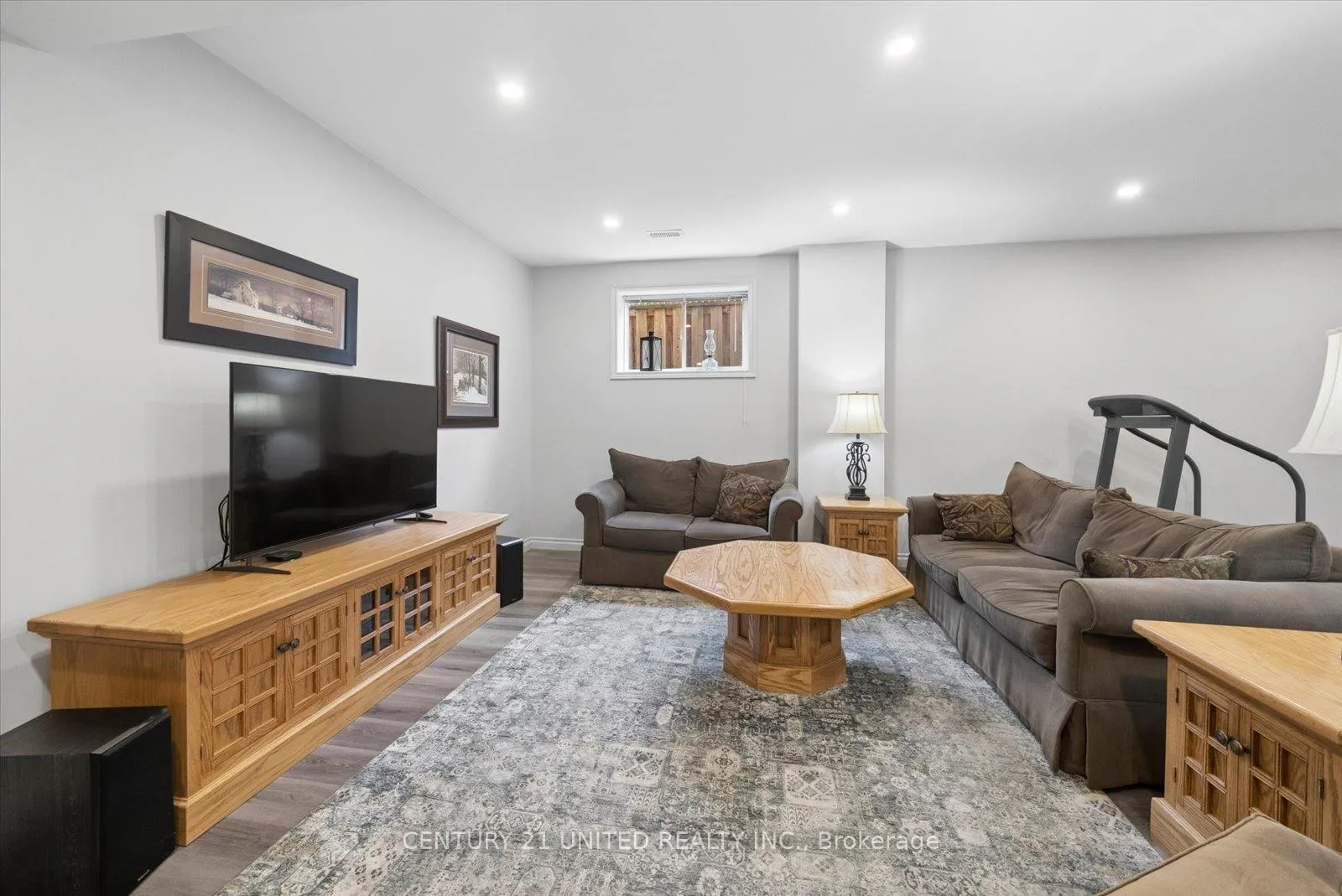 Photo 31 of 1612 Glenforest Boulevard, Peterborough, Monaghan Ward 2 — HOMEH