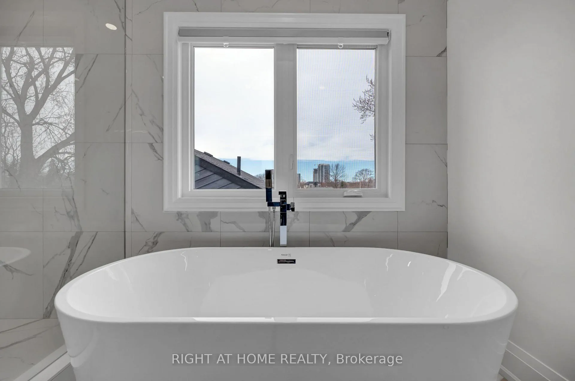 Photo 30 of 819 Fairview Avenue, Pickering, Bay Ridges — HOMEH