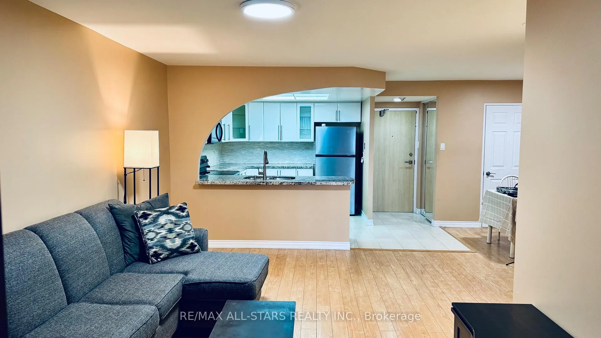 Photo 2 of Unit 402, 7601 Bathurst Street, Vaughan, Crestwood-Springfarm-Yorkhill — HOMEH