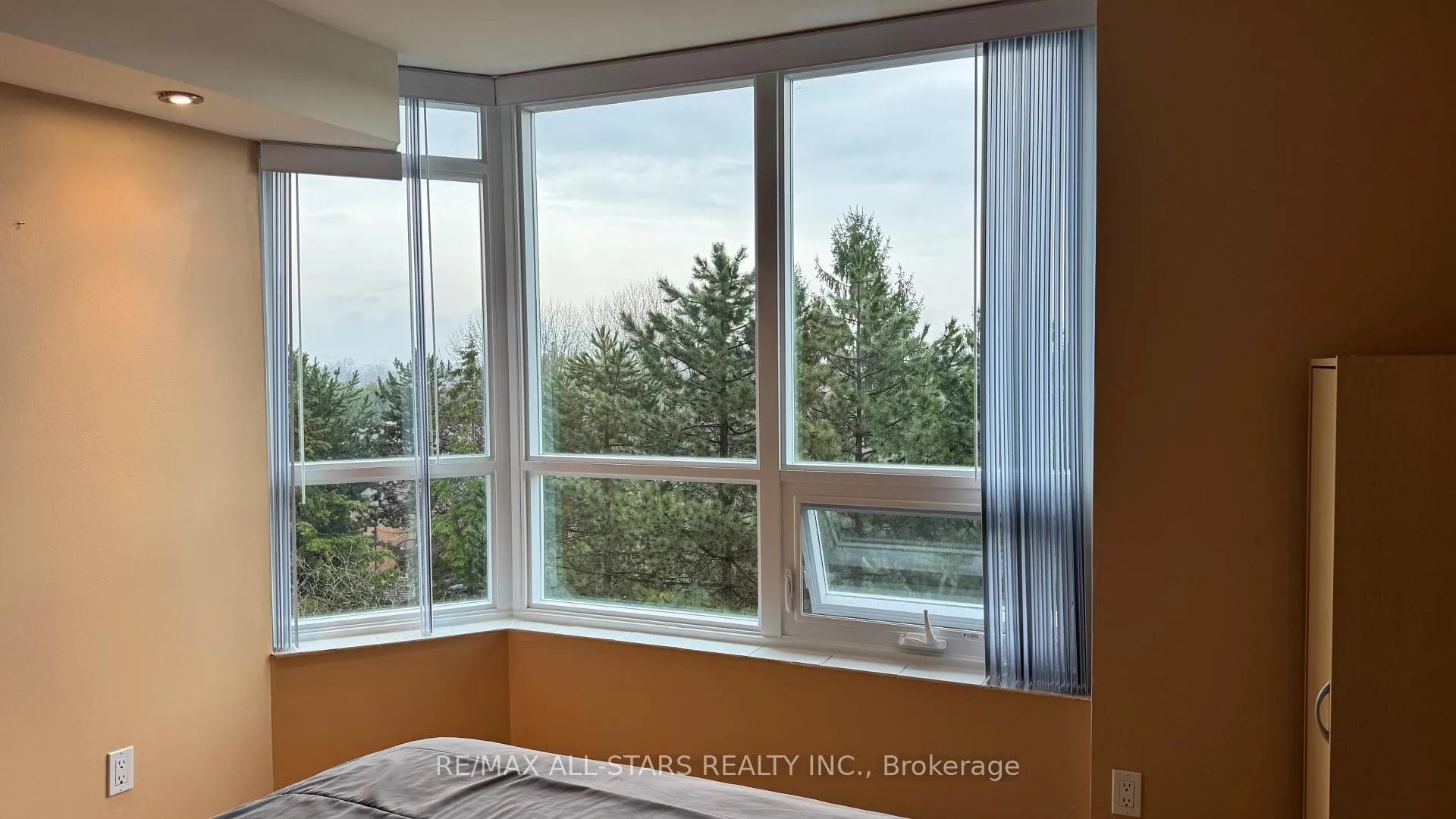 Photo 14 of Unit 402, 7601 Bathurst Street, Vaughan, Crestwood-Springfarm-Yorkhill — HOMEH