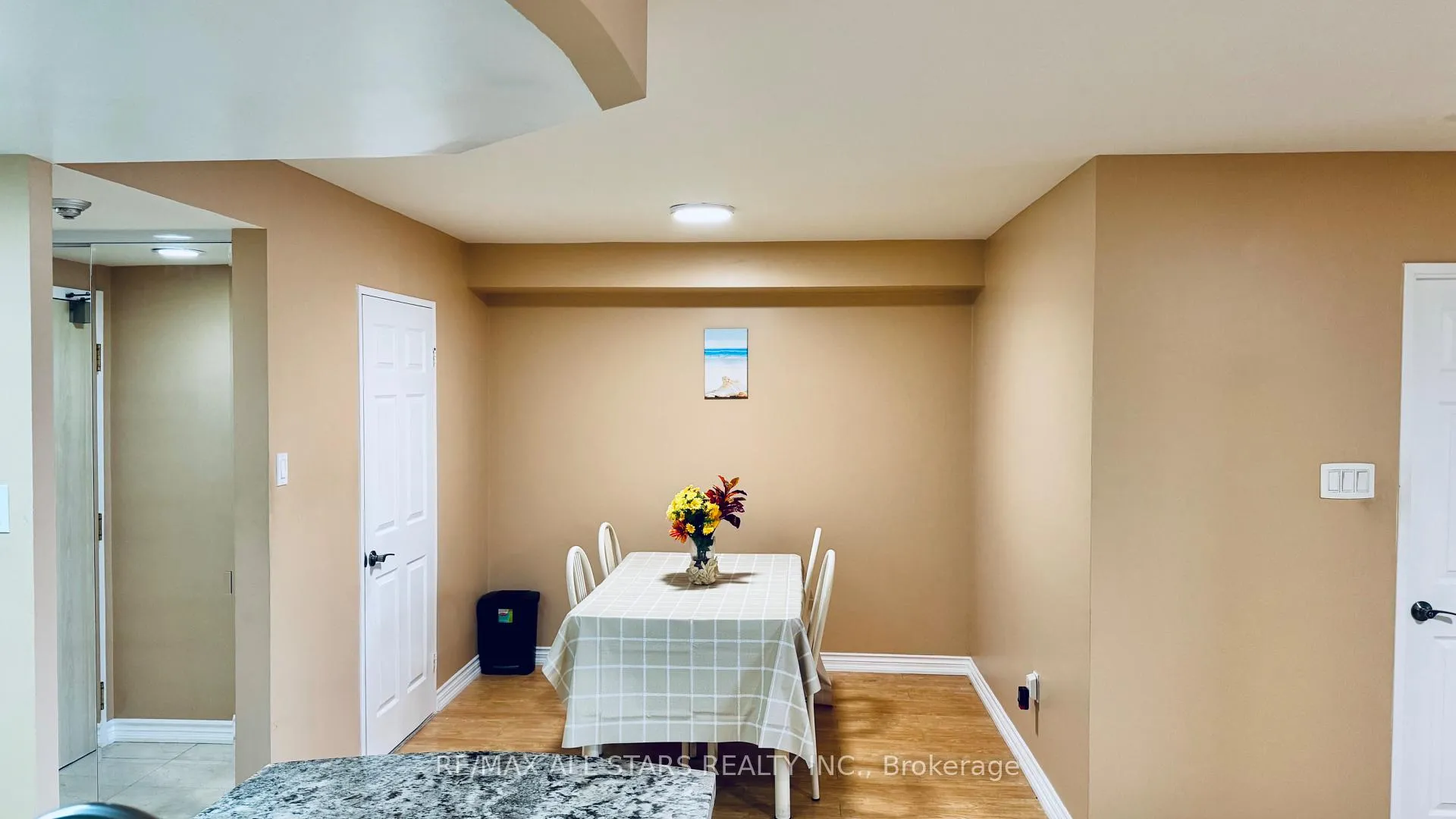 Photo 32 of Unit 402, 7601 Bathurst Street, Vaughan, Crestwood-Springfarm-Yorkhill — HOMEH