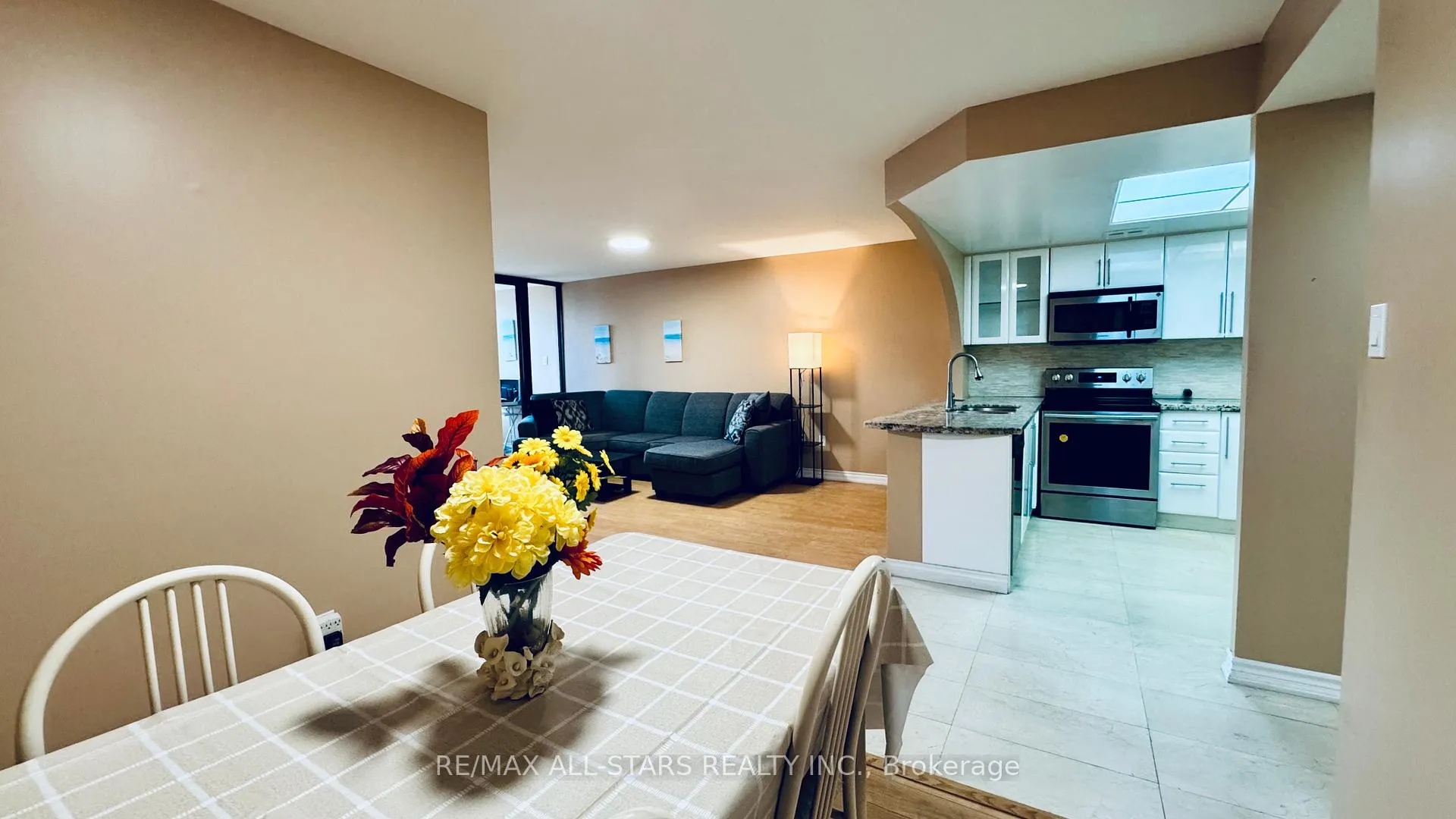 Photo 34 of Unit 402, 7601 Bathurst Street, Vaughan, Crestwood-Springfarm-Yorkhill — HOMEH