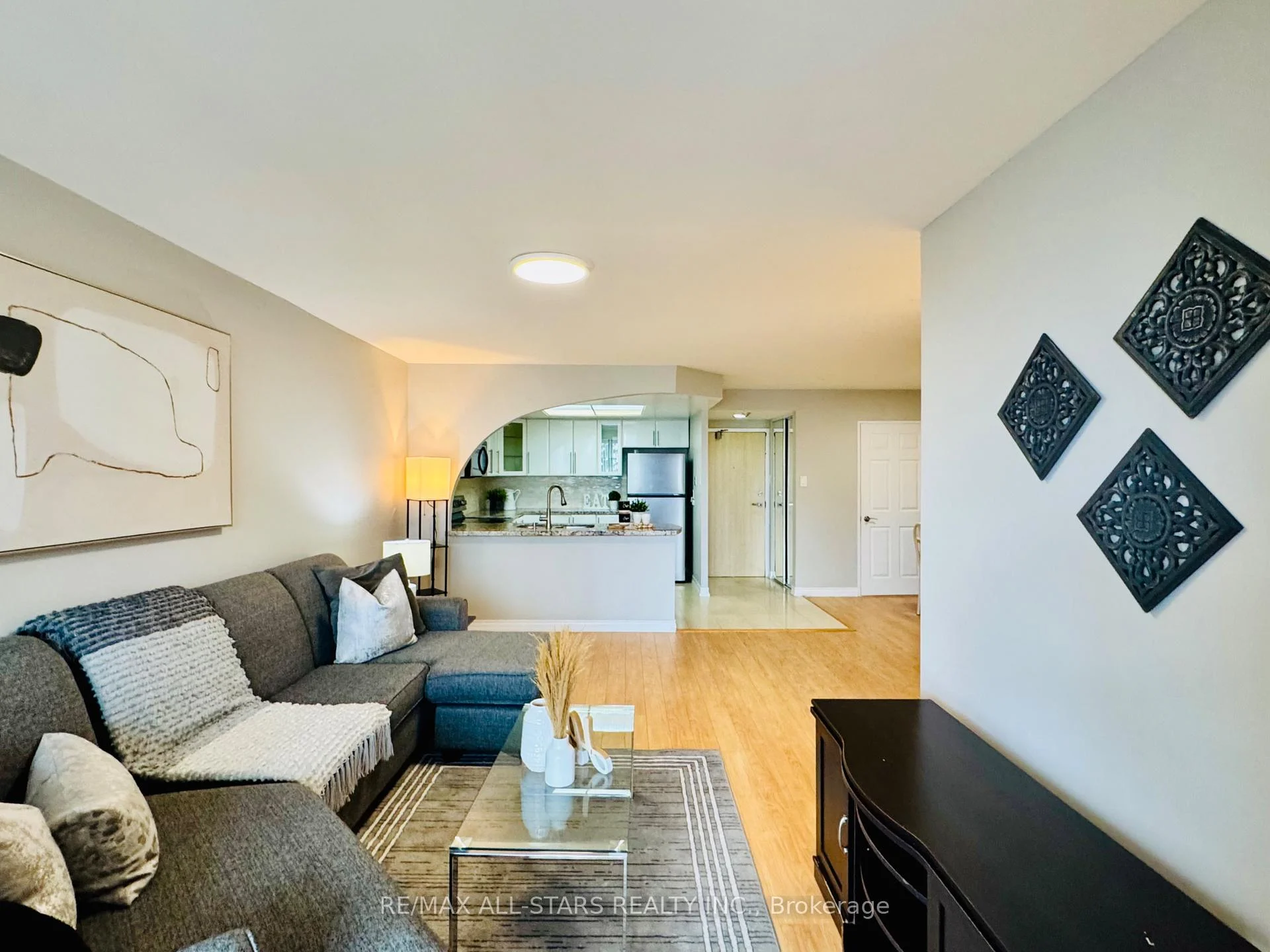 Photo 35 of Unit 402, 7601 Bathurst Street, Vaughan, Crestwood-Springfarm-Yorkhill — HOMEH