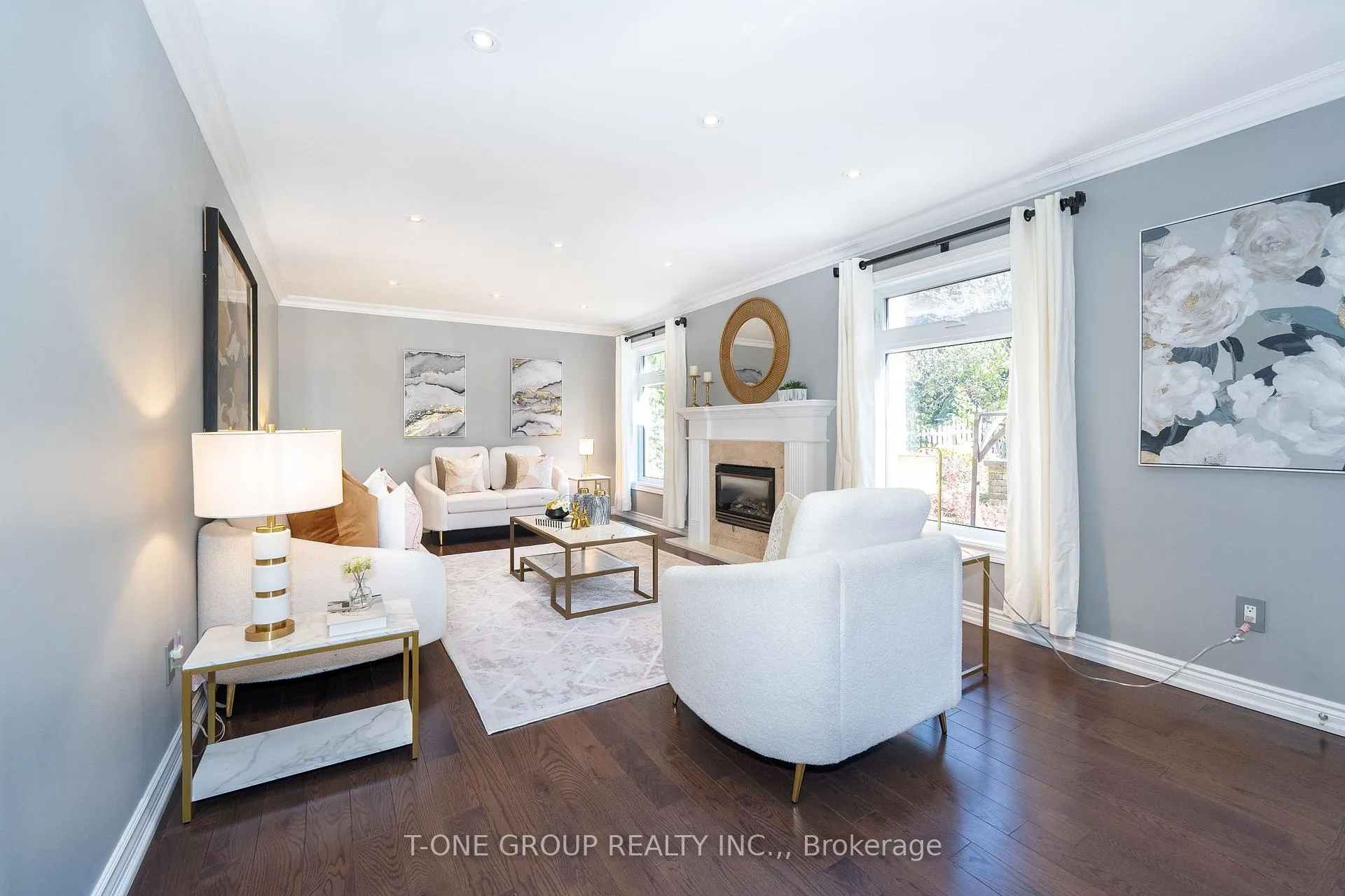 Photo 9 of 124 Aitken Circle, Markham, Unionville — HOMEH