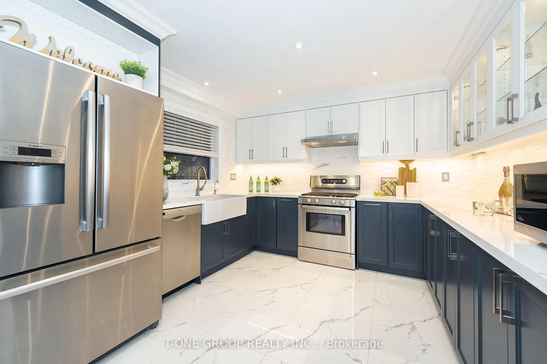 Photo 11 of 124 Aitken Circle, Markham, Unionville — HOMEH