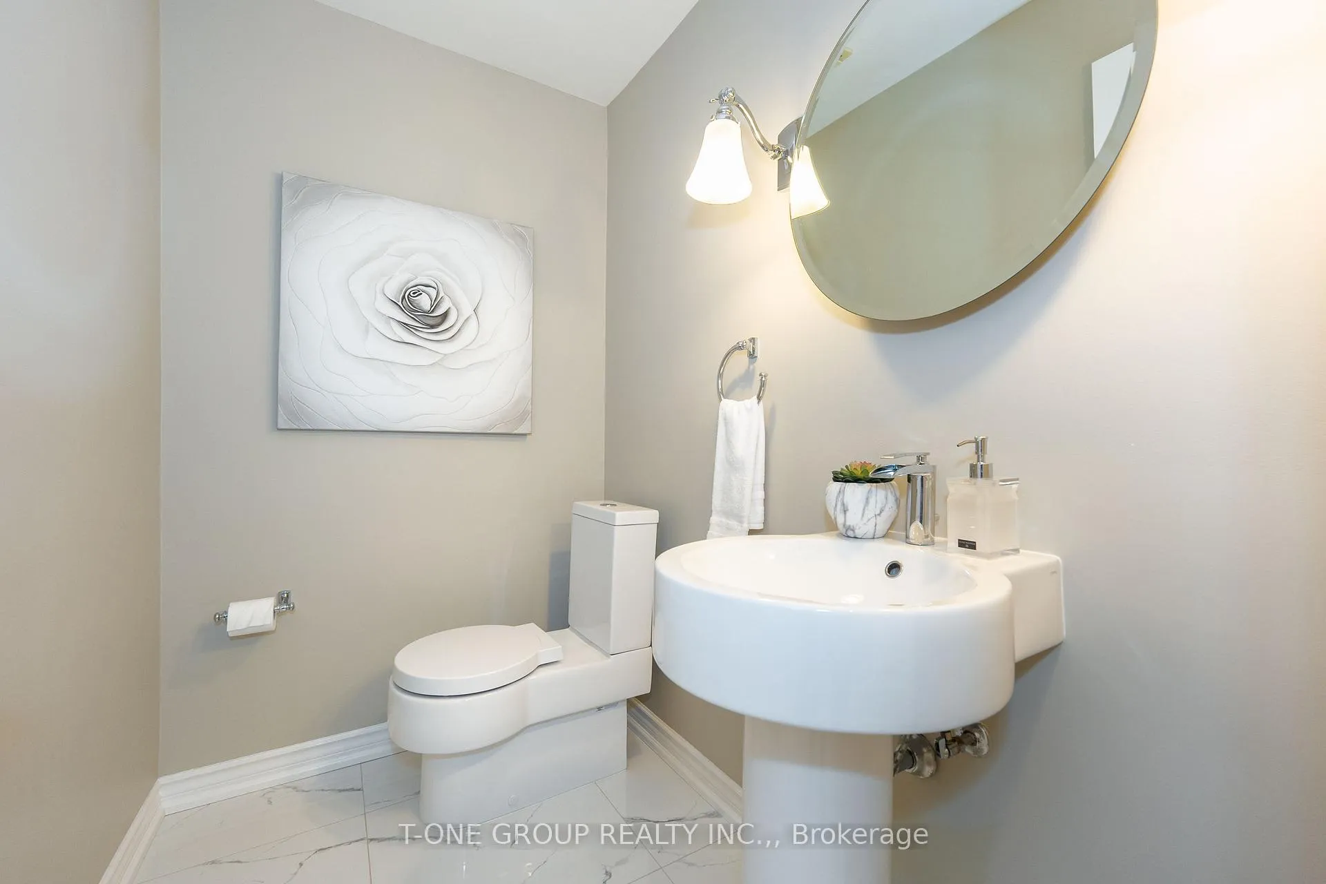 Photo 17 of 124 Aitken Circle, Markham, Unionville — HOMEH