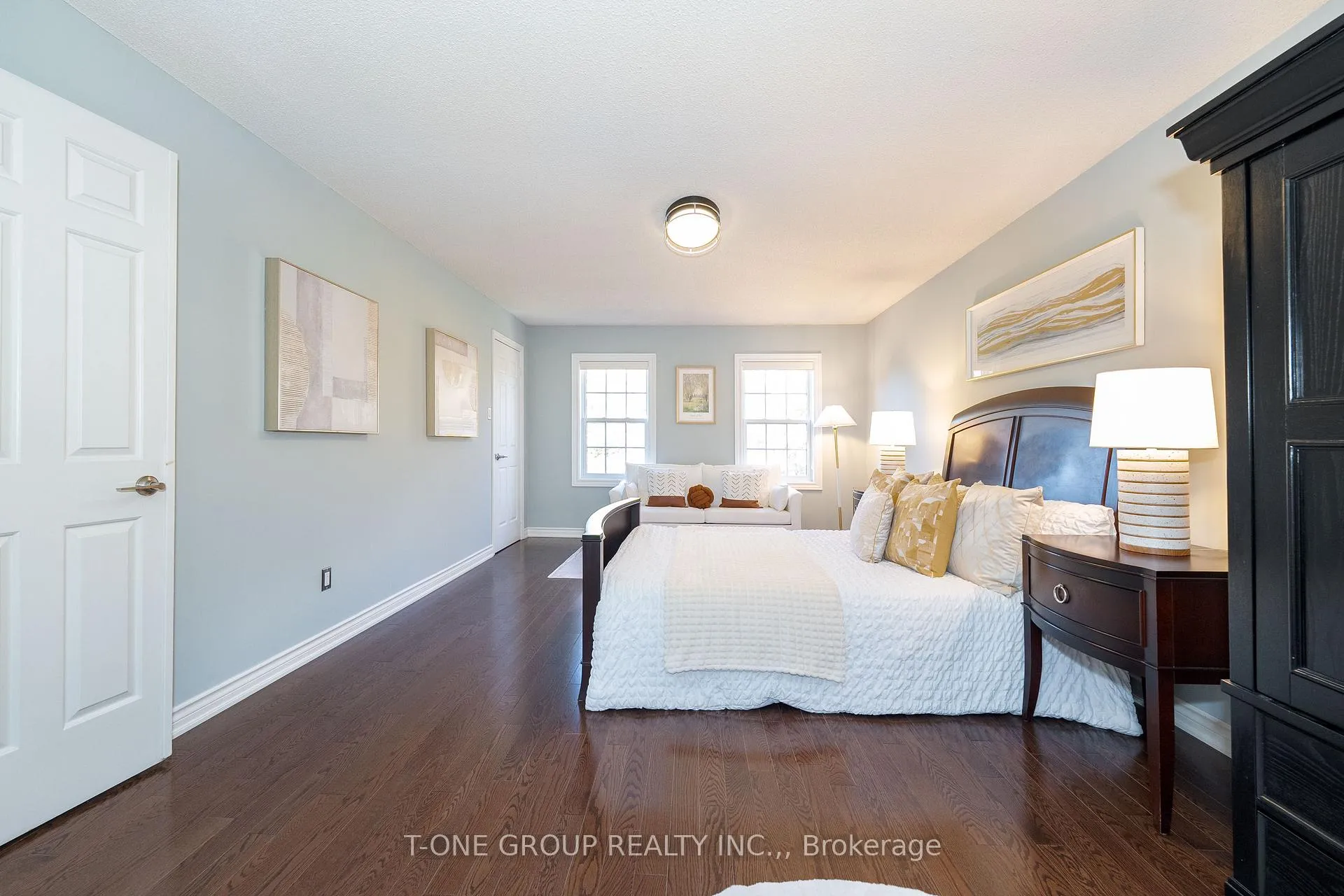 Photo 21 of 124 Aitken Circle, Markham, Unionville — HOMEH