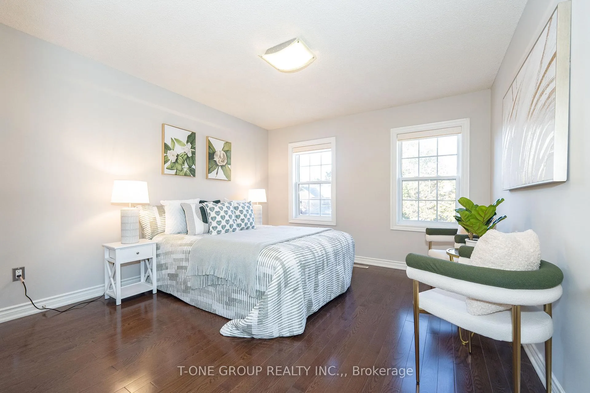 Photo 25 of 124 Aitken Circle, Markham, Unionville — HOMEH