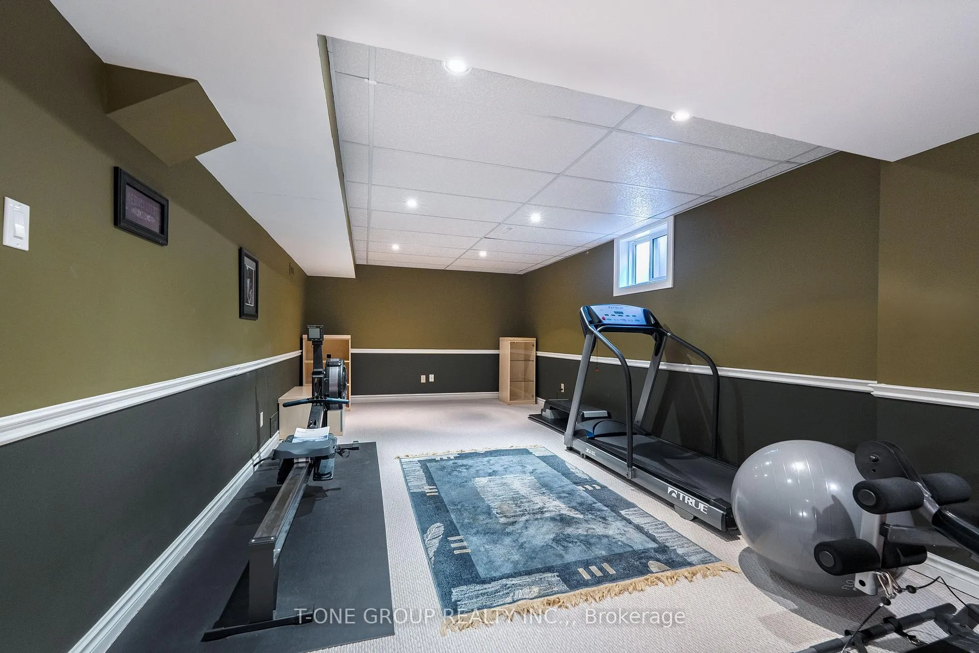 Photo 32 of 124 Aitken Circle, Markham, Unionville — HOMEH