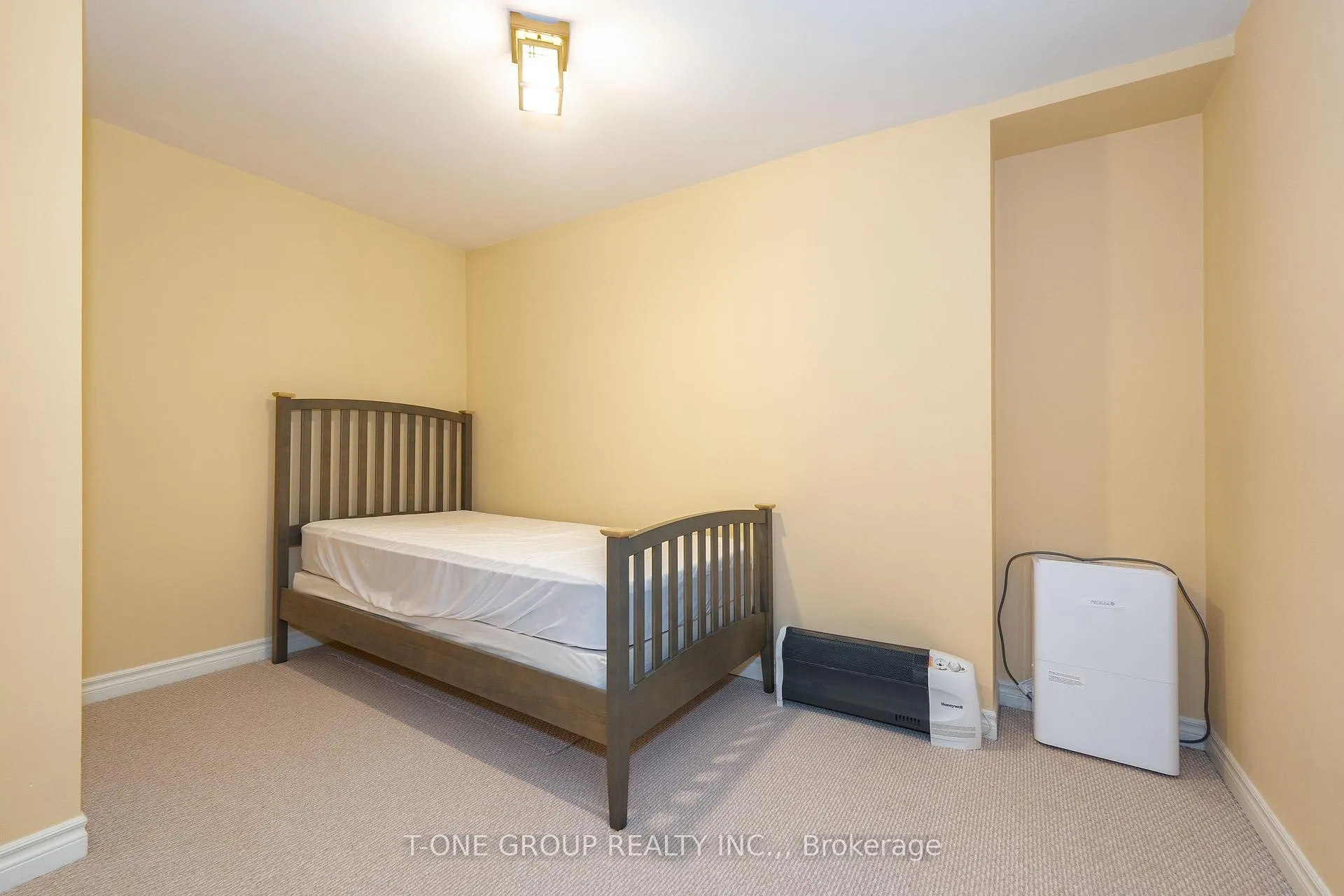 Photo 35 of 124 Aitken Circle, Markham, Unionville — HOMEH
