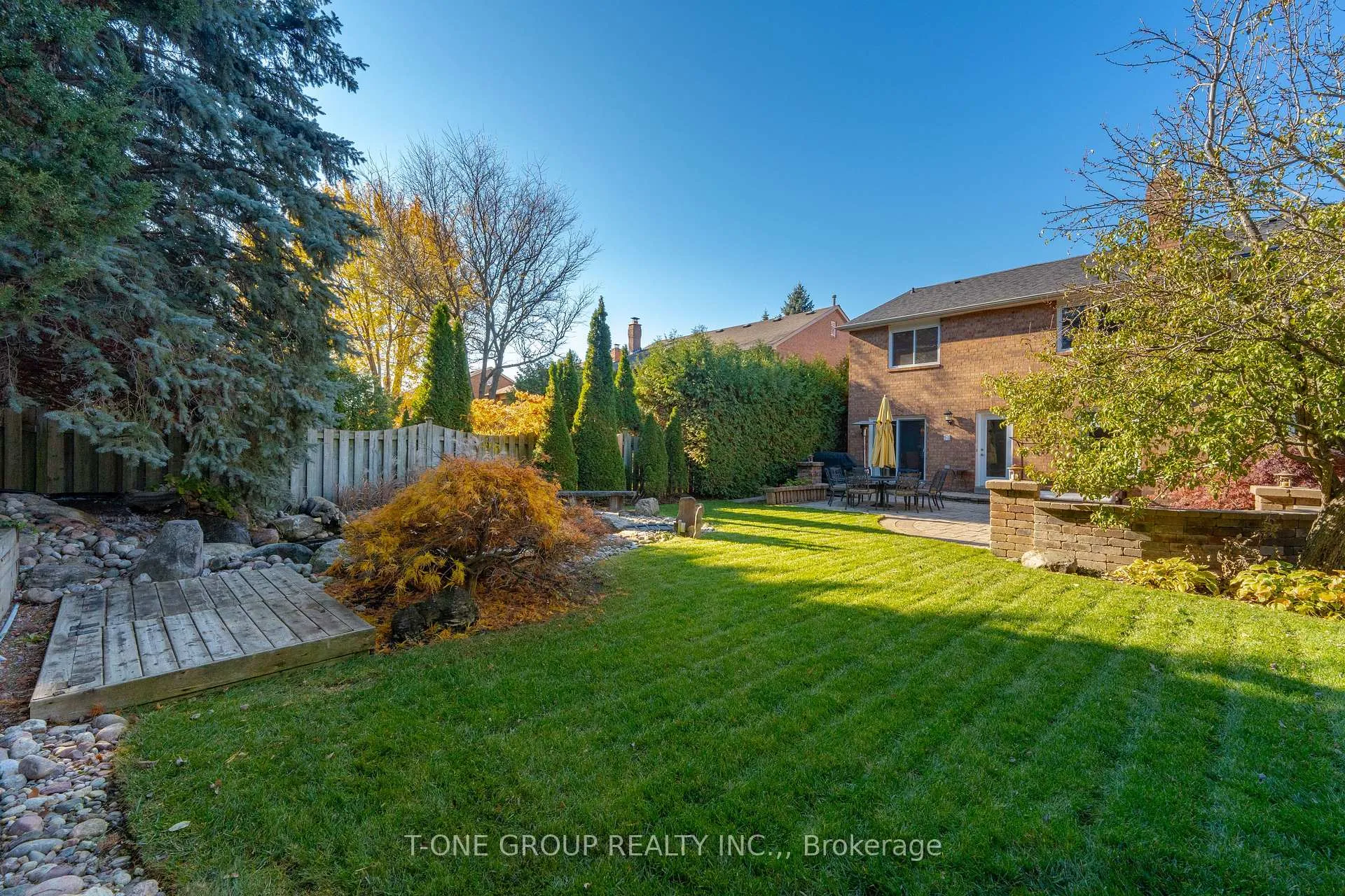 Photo 39 of 124 Aitken Circle, Markham, Unionville — HOMEH