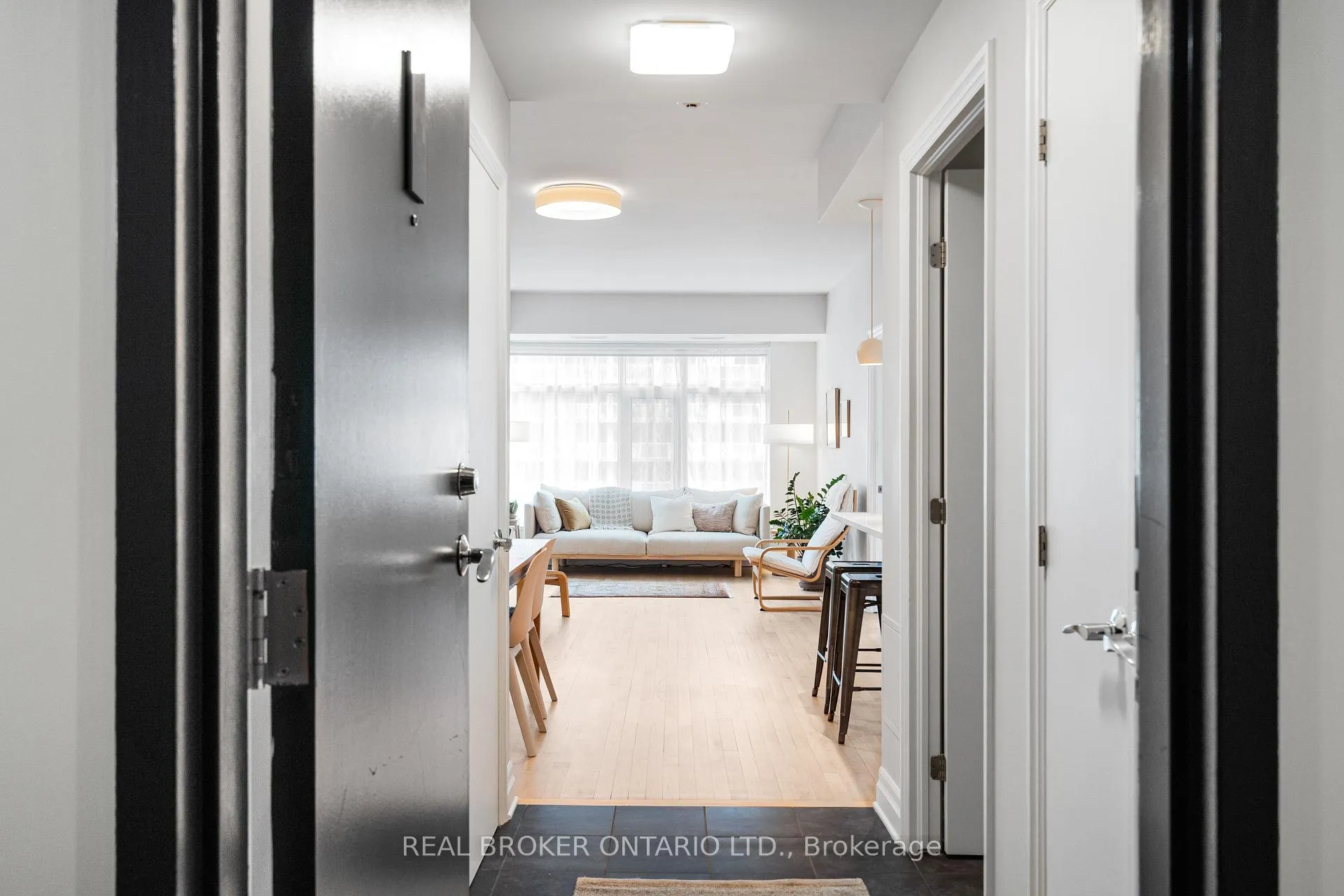 Photo 7 of Unit 810, 235 Kent Street, Ottawa, Ottawa Centre — HOMEH
