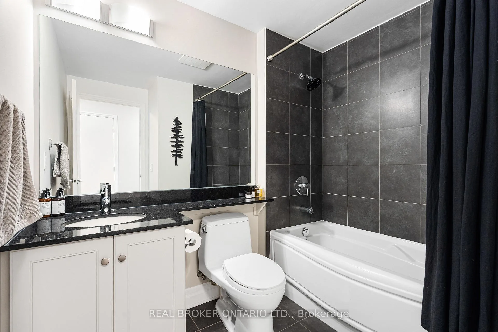 Photo 33 of Unit 810, 235 Kent Street, Ottawa, Ottawa Centre — HOMEH