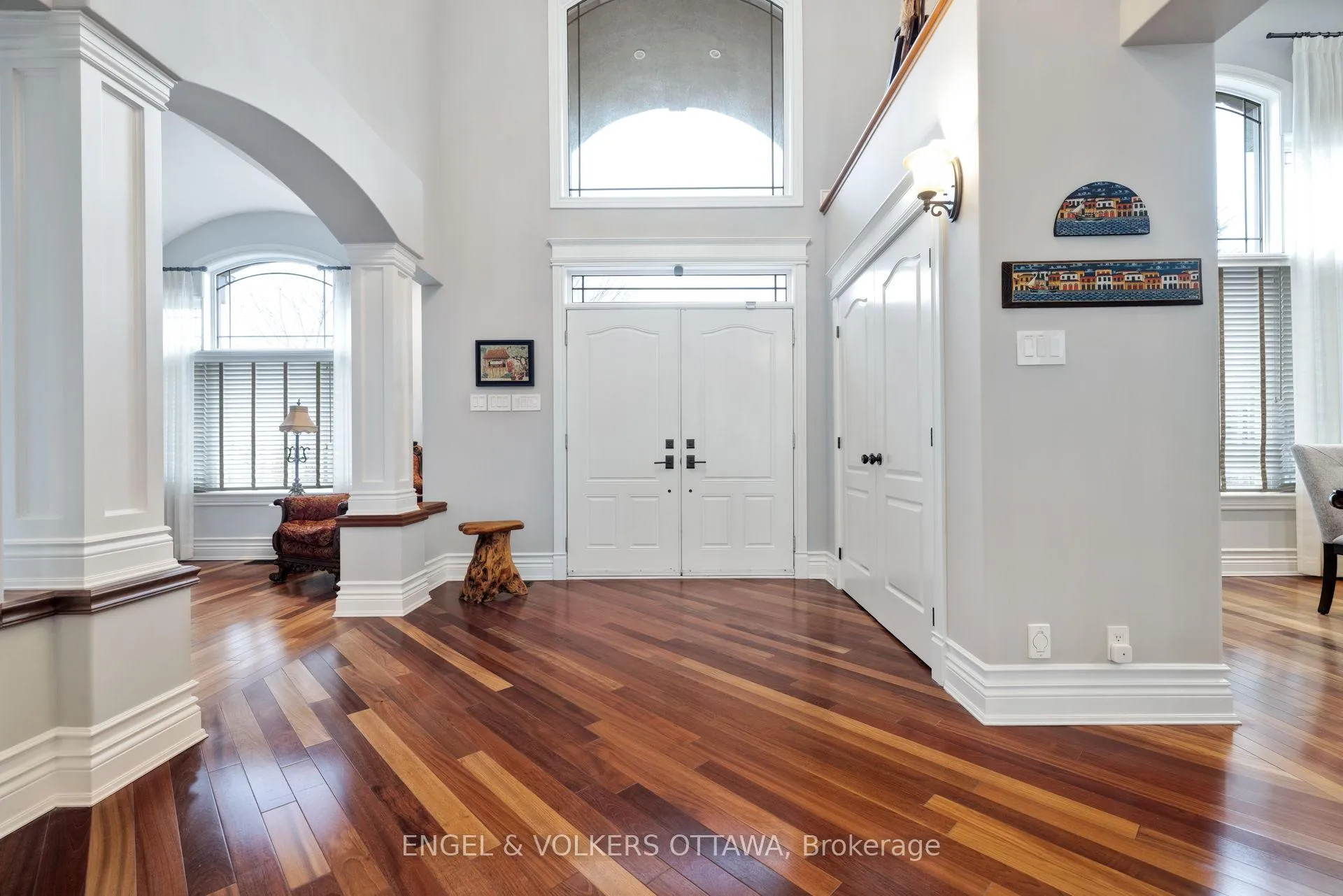 Photo 6 of 453 Rahul Crescent, Ottawa, Mooneys Bay — HOMEH