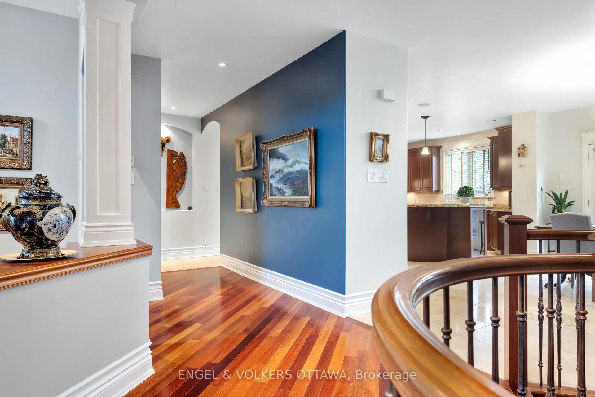 Photo 12 of 453 Rahul Crescent, Ottawa, Mooneys Bay — HOMEH