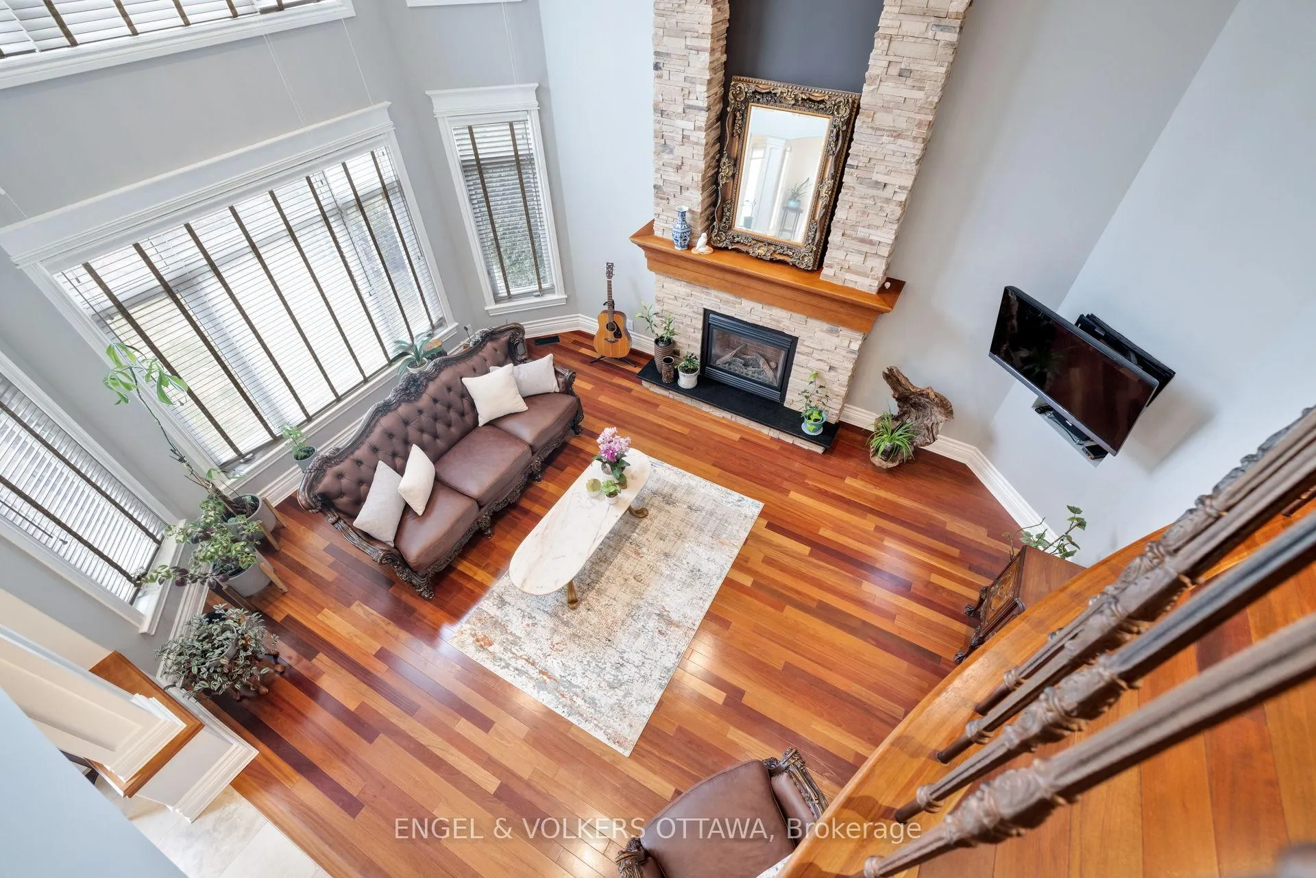 Photo 25 of 453 Rahul Crescent, Ottawa, Mooneys Bay — HOMEH