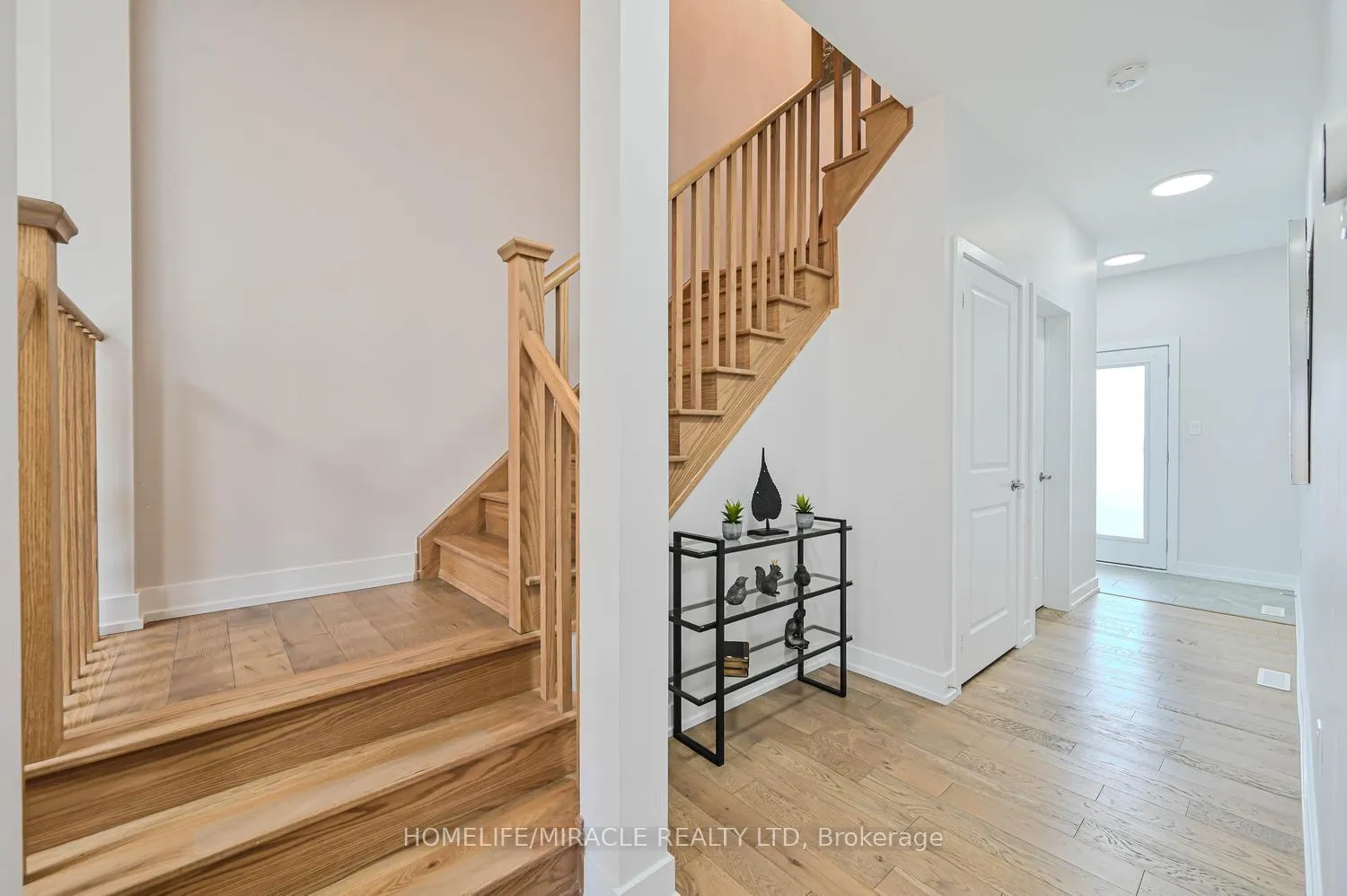 Photo 23 of 29 Turnberry Lane, Barrie, Painswick South — HOMEH