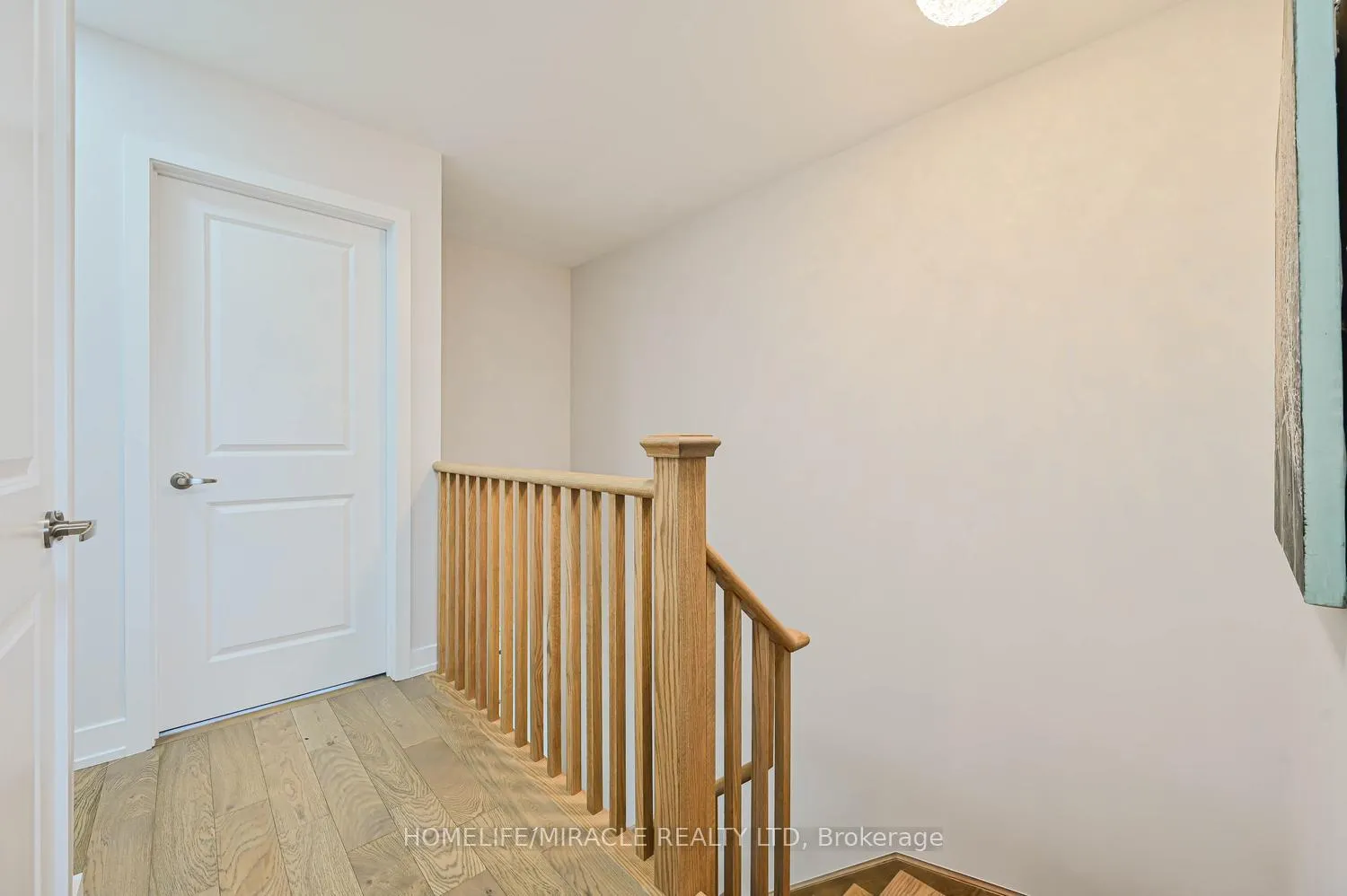 Photo 25 of 29 Turnberry Lane, Barrie, Painswick South — HOMEH