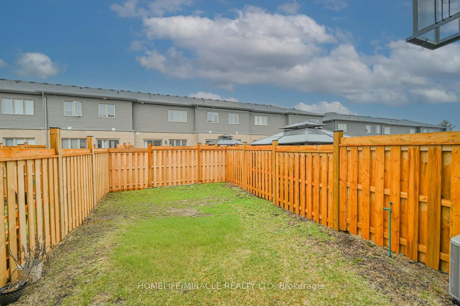 Photo 45 of 29 Turnberry Lane, Barrie, Painswick South — HOMEH