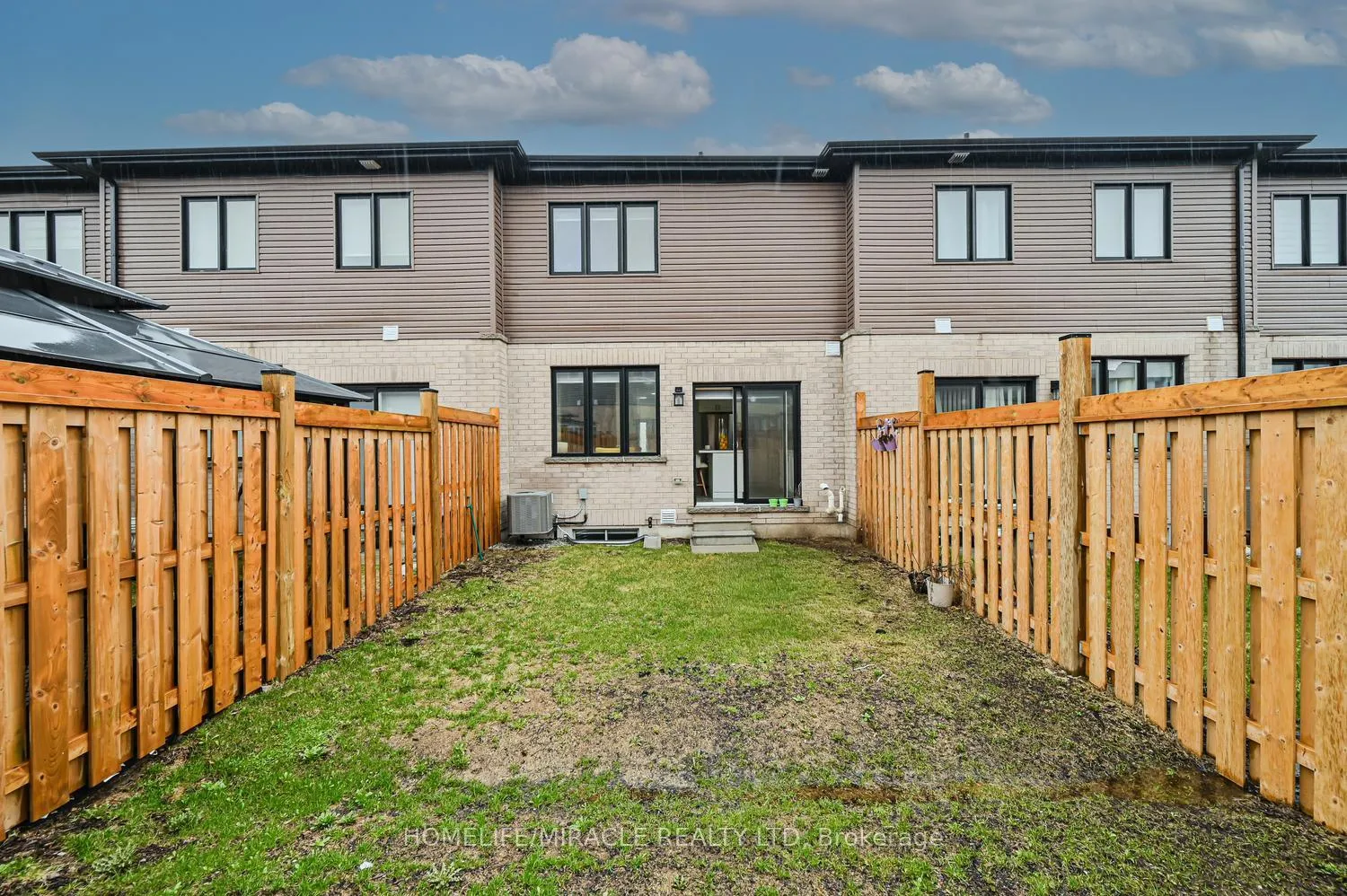Photo 46 of 29 Turnberry Lane, Barrie, Painswick South — HOMEH